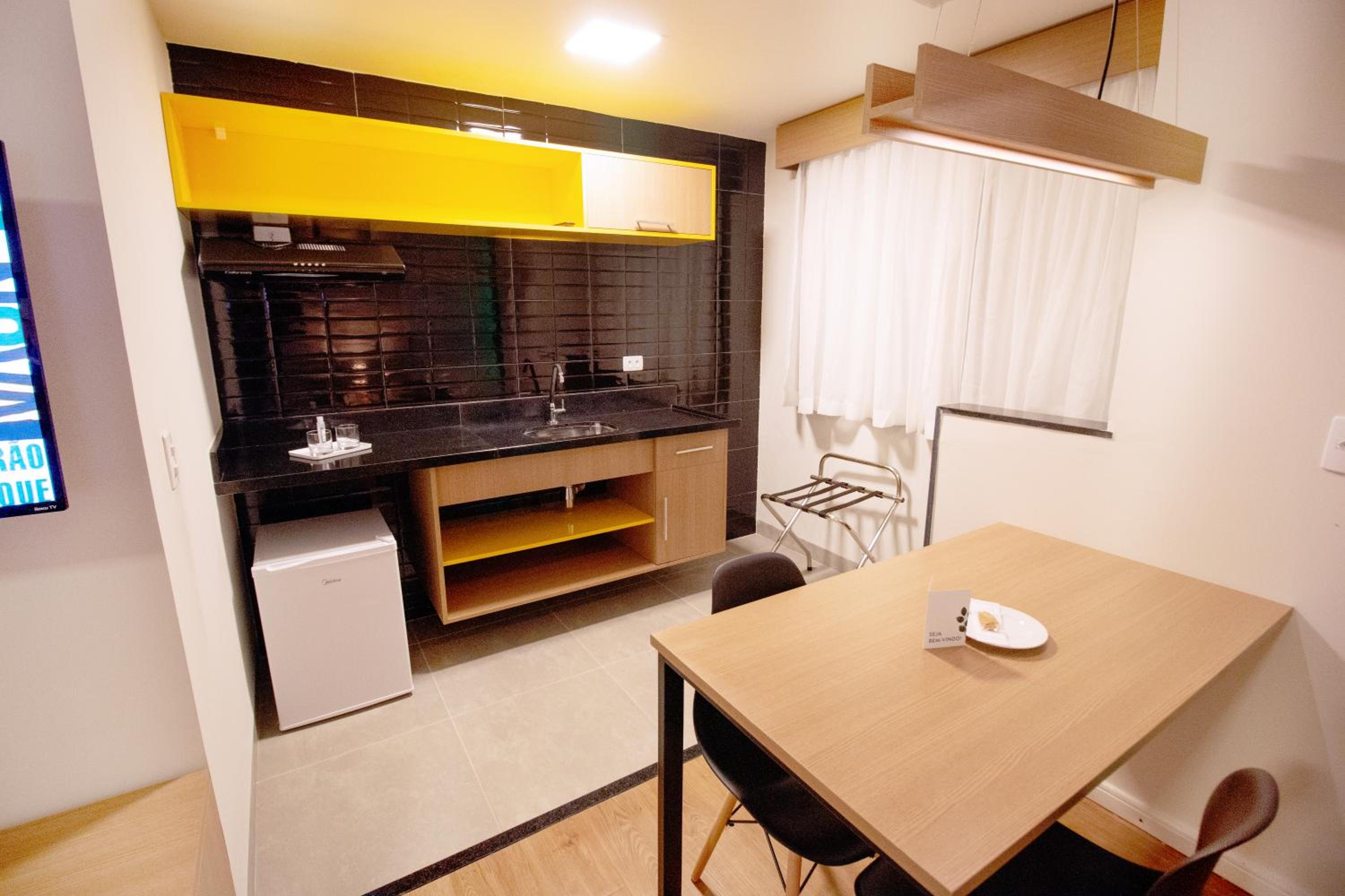 Apartment with One Queen Bed and One Trundle Bed - Photo 5