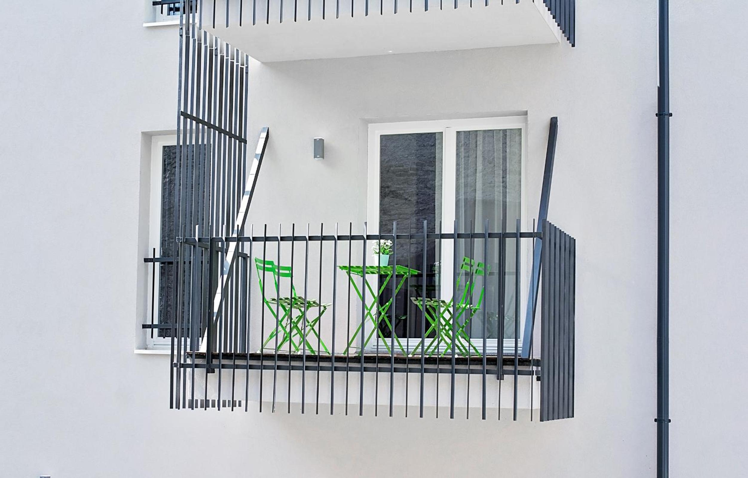 Two-Bedroom Apartment with Balcony photo 2