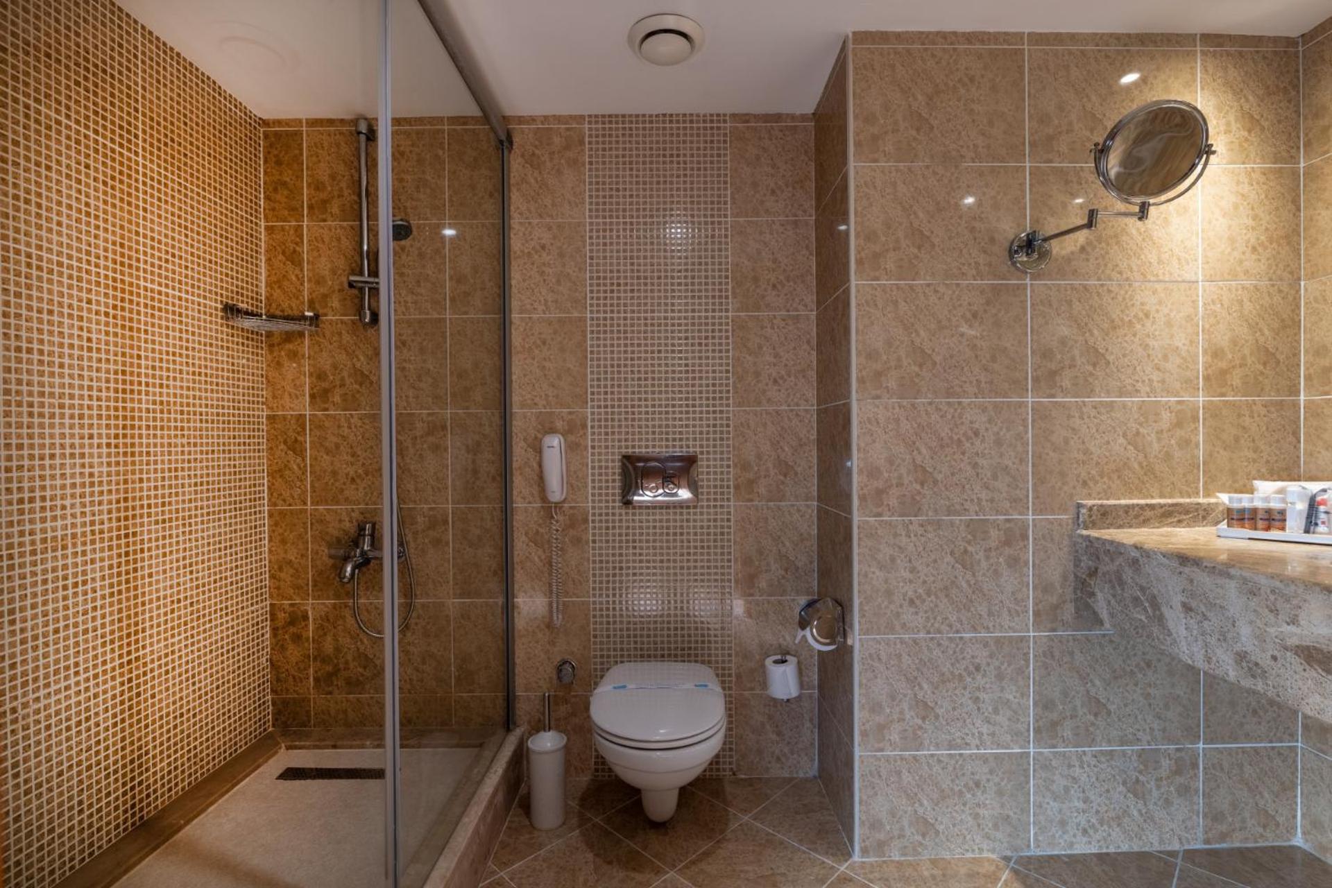 Double or Twin Room with Pool View photo 1
