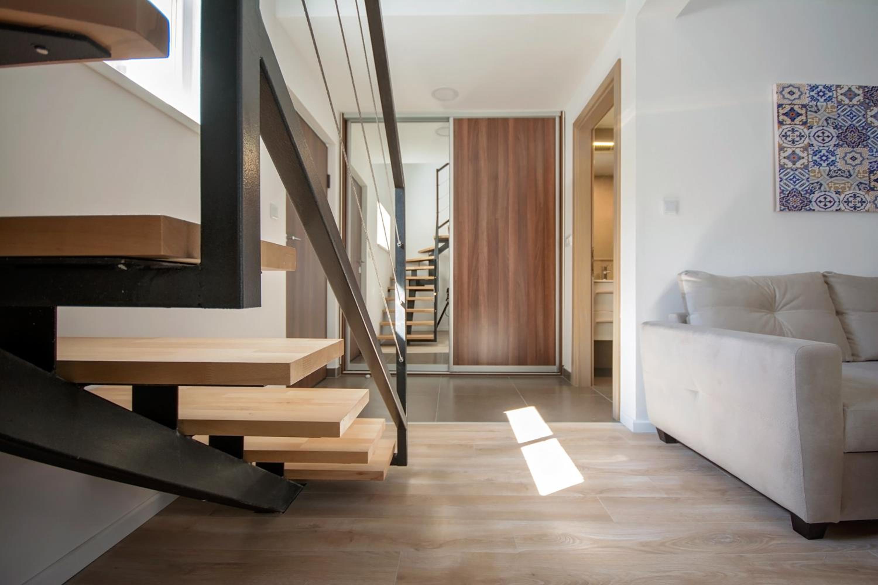 Duplex Suite - Photo 4