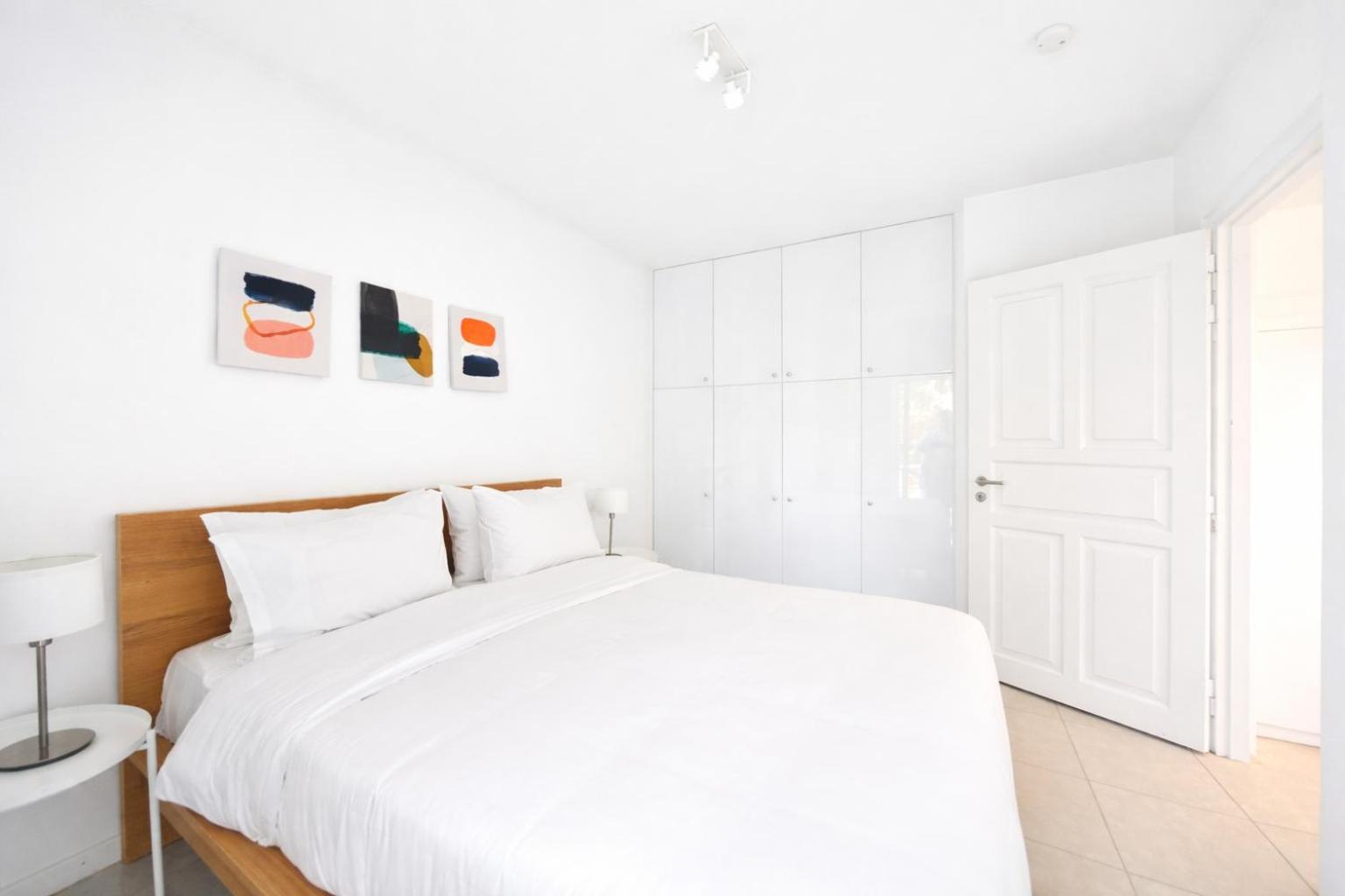 Two-Bedroom Apartment with Balcony photo 3