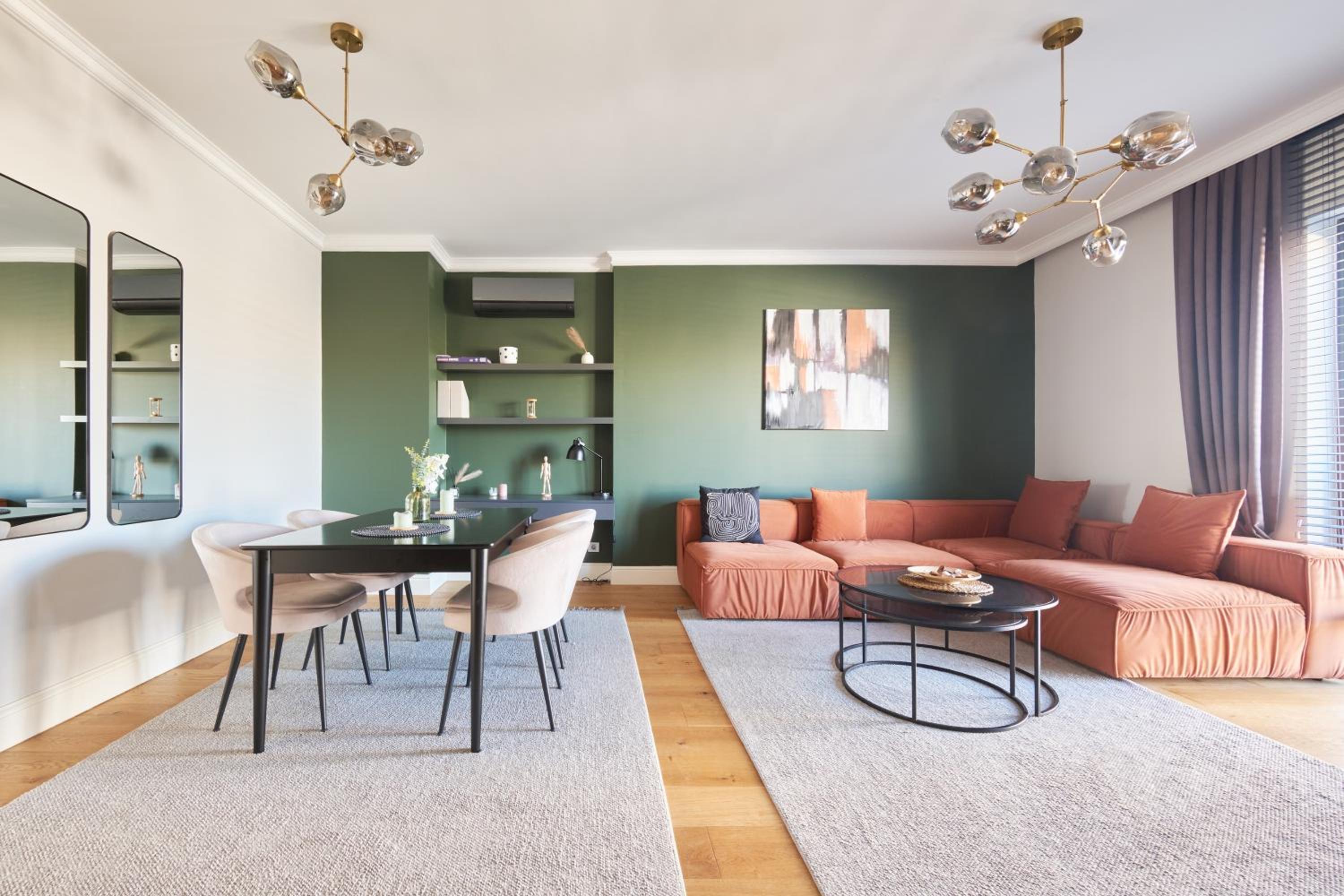Two-Bedroom Deluxe Apartment with Balcony