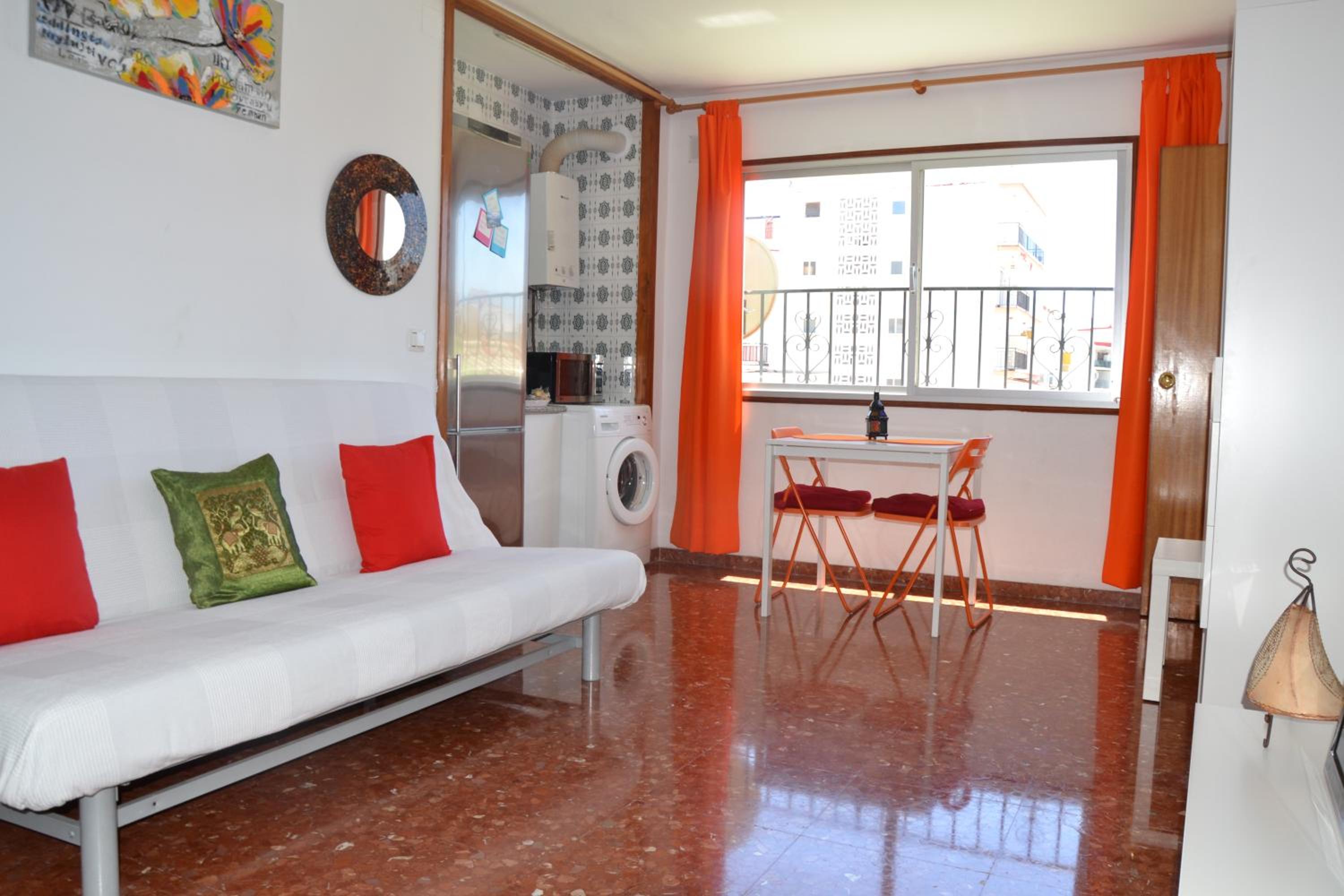 Apartament with Balcony and Sea View photo 2