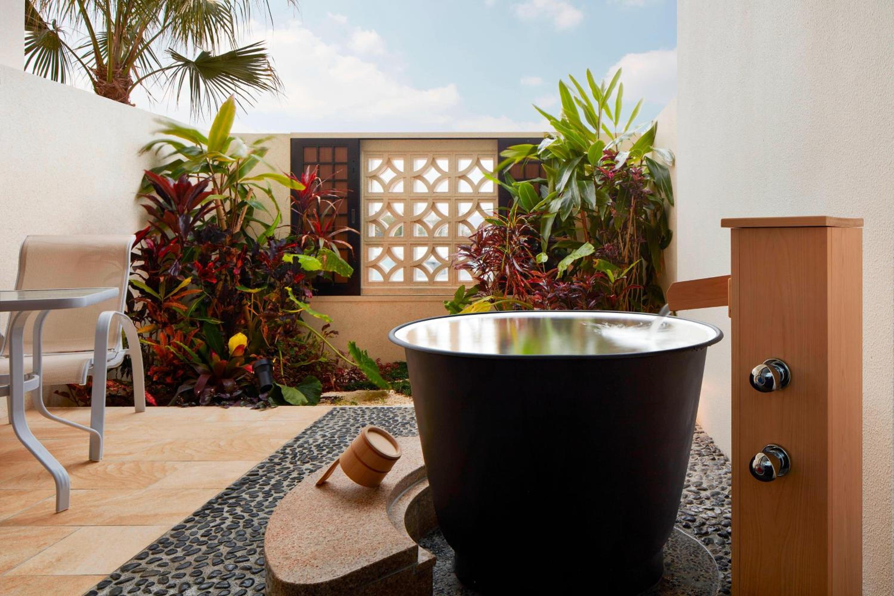 Premium Twin Room with Garden View - South Tower - Photo 2