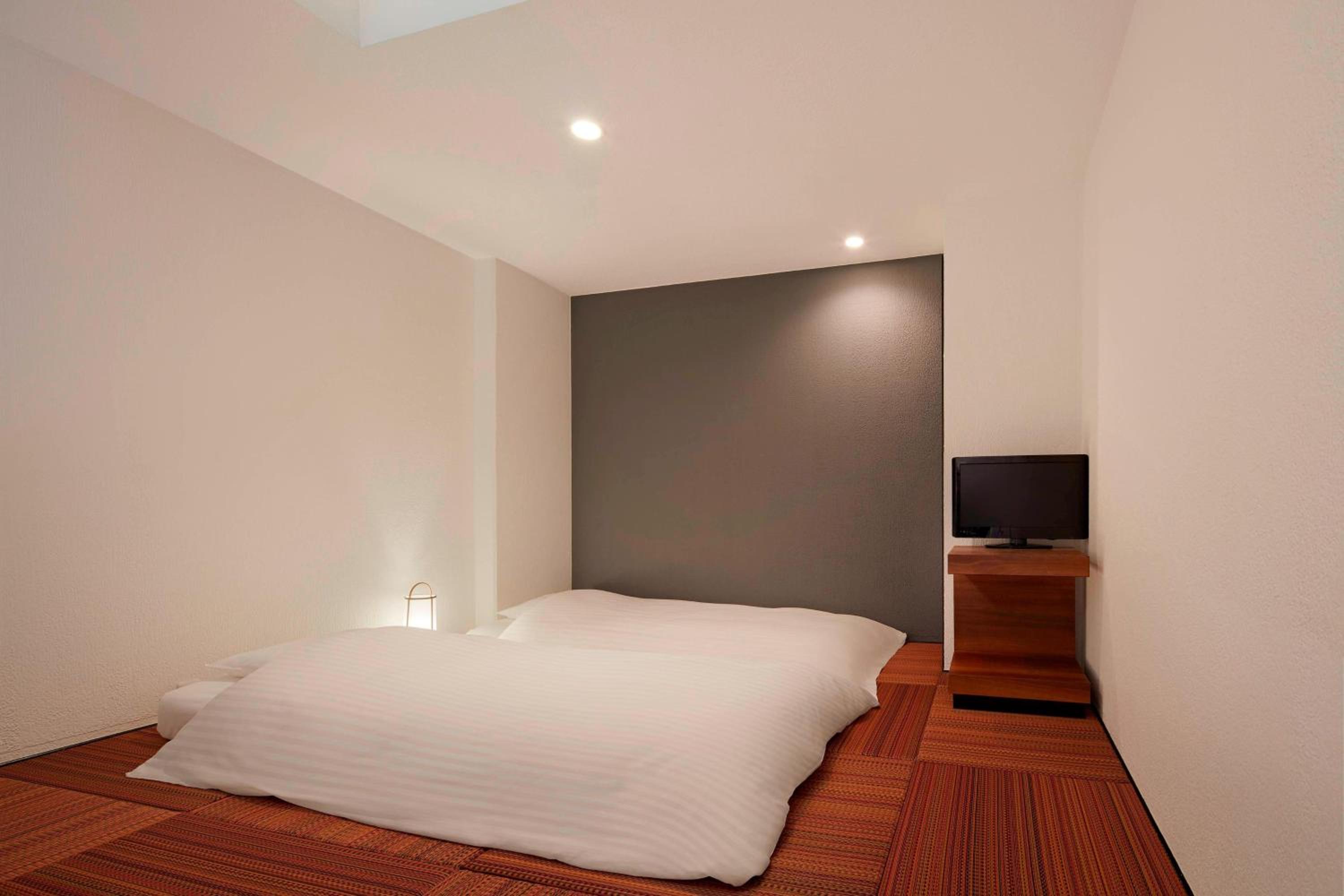 Ocean Maisonette Bi-Level Loft with King Bed and Ocean View photo 3