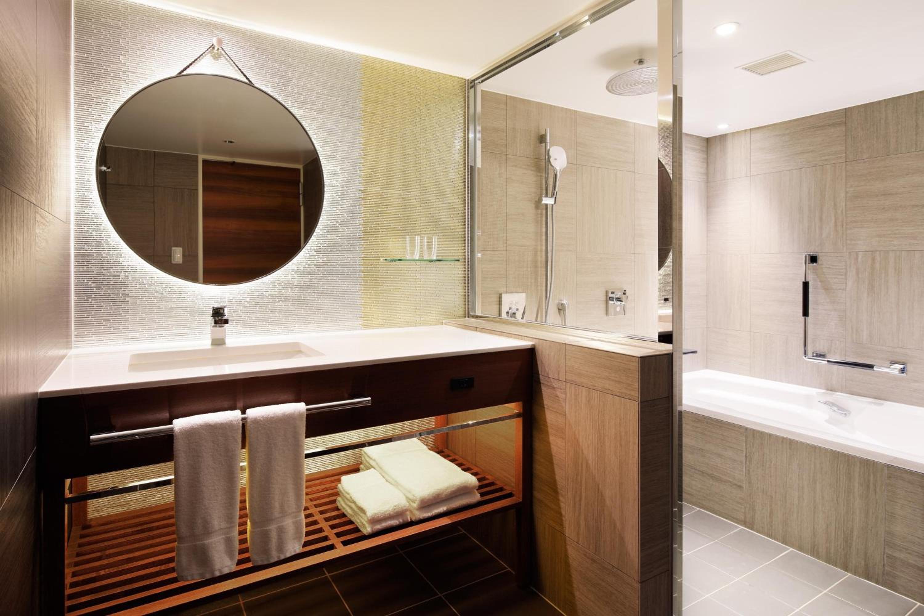 Ocean Suite with Balcony and Ocean View - Main Tower photo 1
