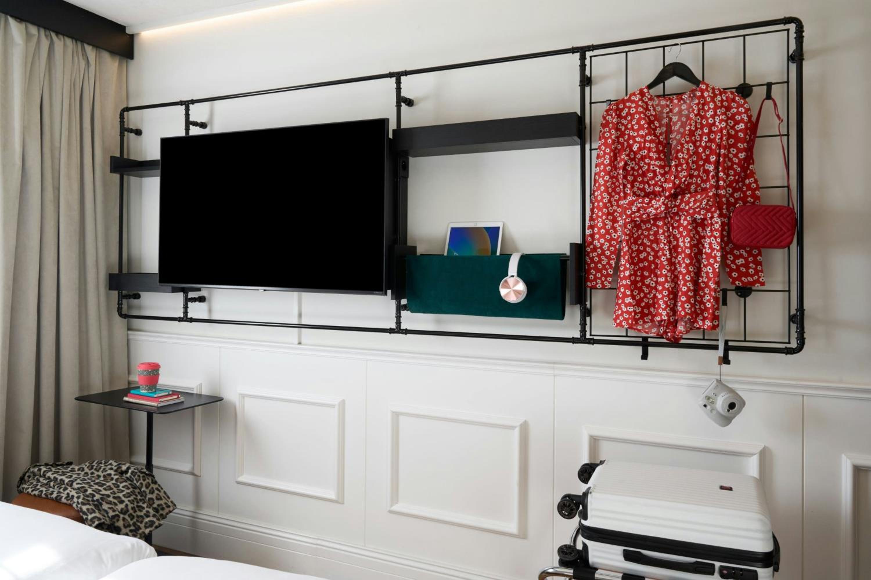 Connecting Queen and Twin Room