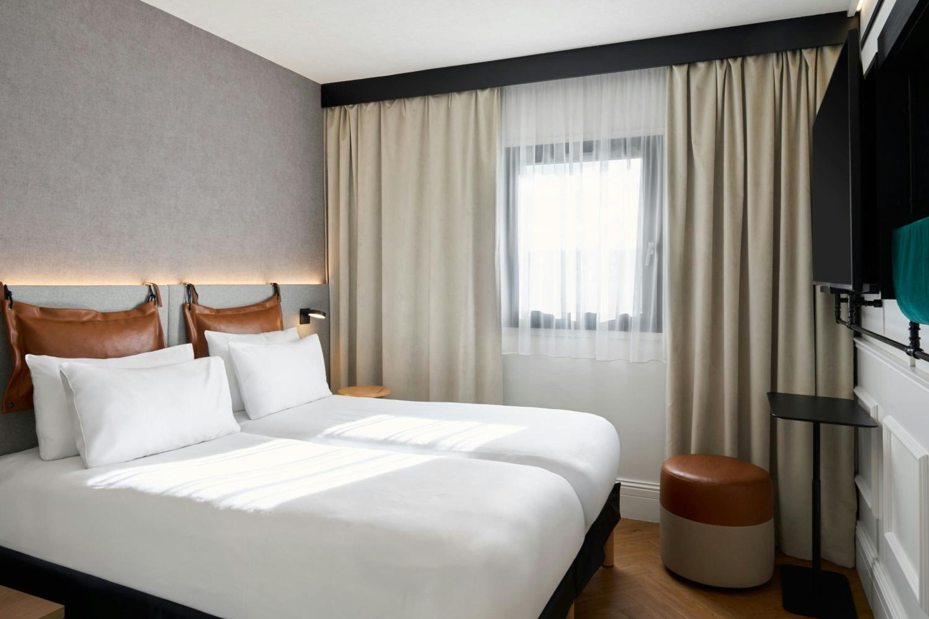 Connecting Queen and Twin Room