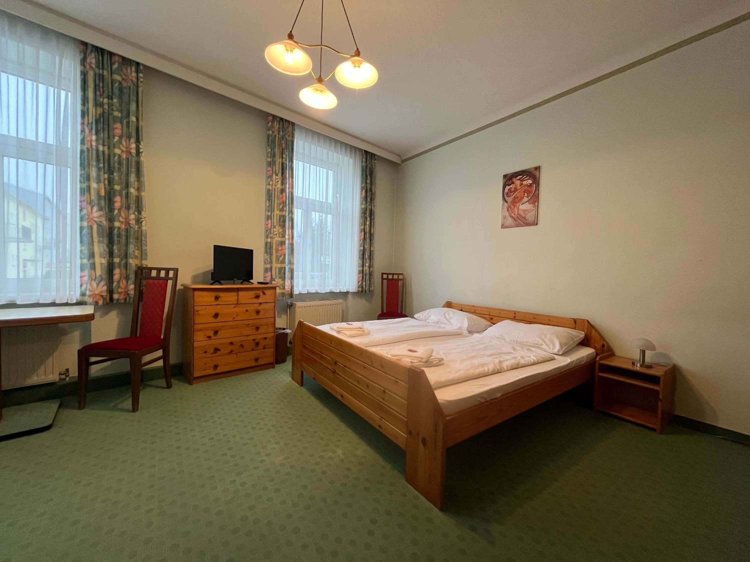 Double or Twin Room with Private Bathroom