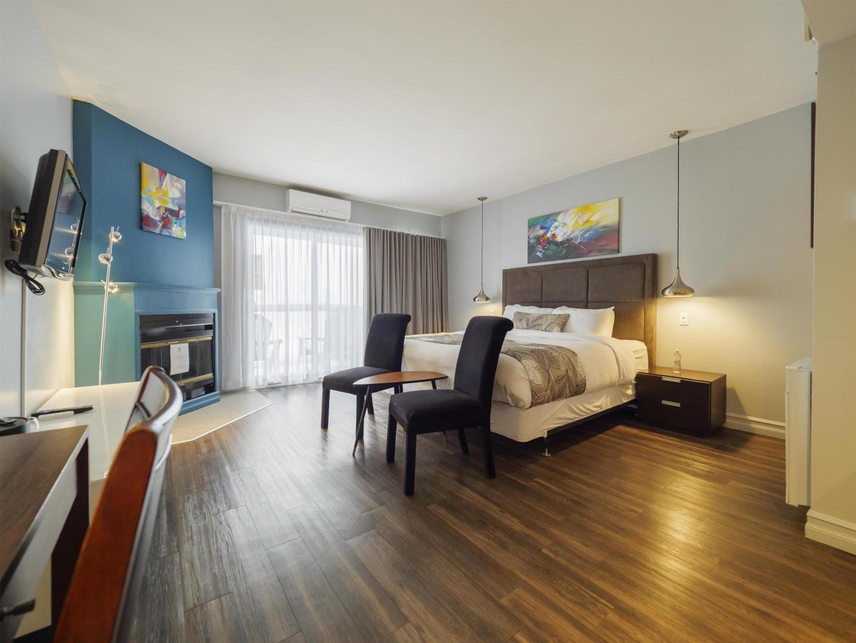 King Room with Patio - First Floor/Non-Smoking