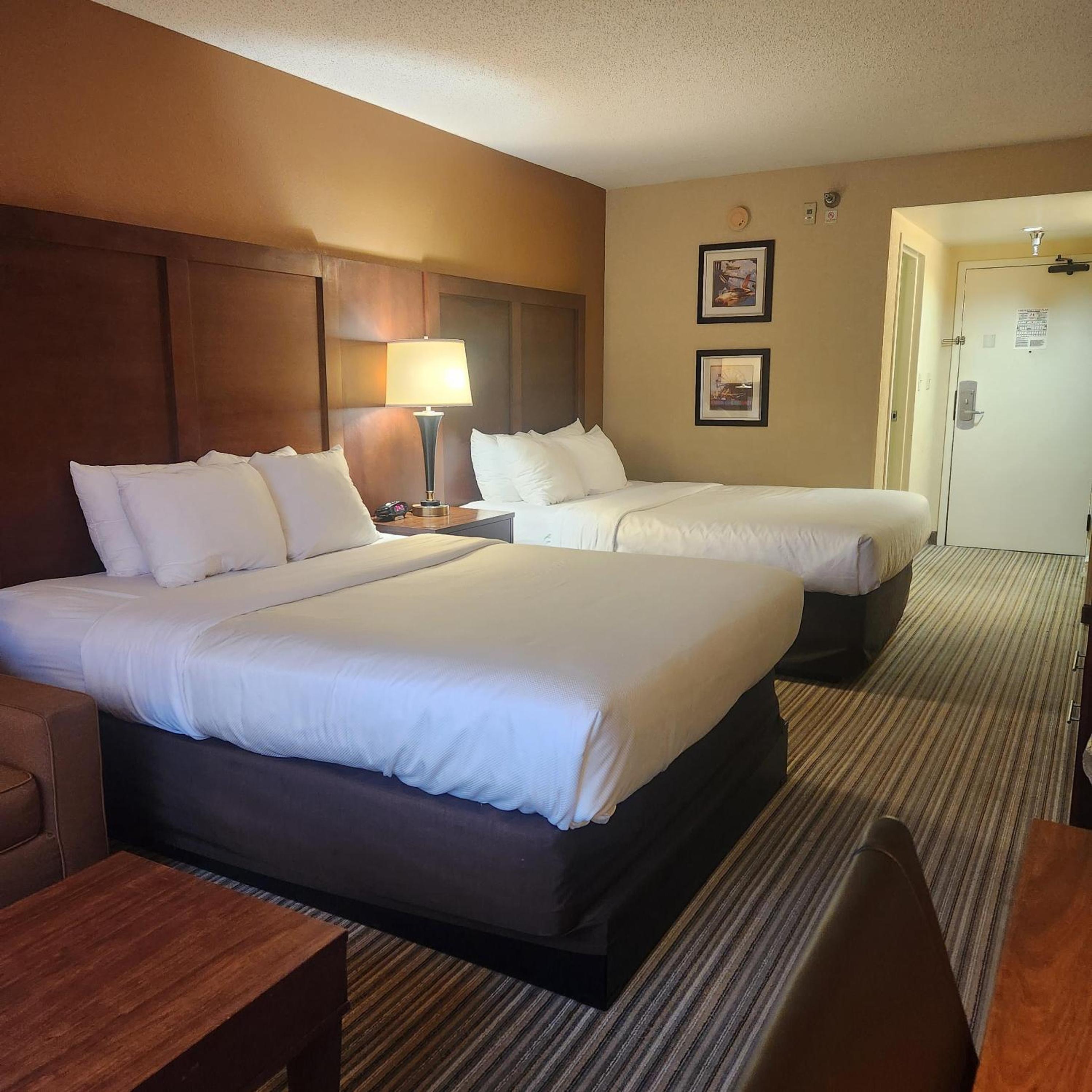 Queen Room with Two Queen Beds and Sofa Bed - Non-Smoking - Photo 1