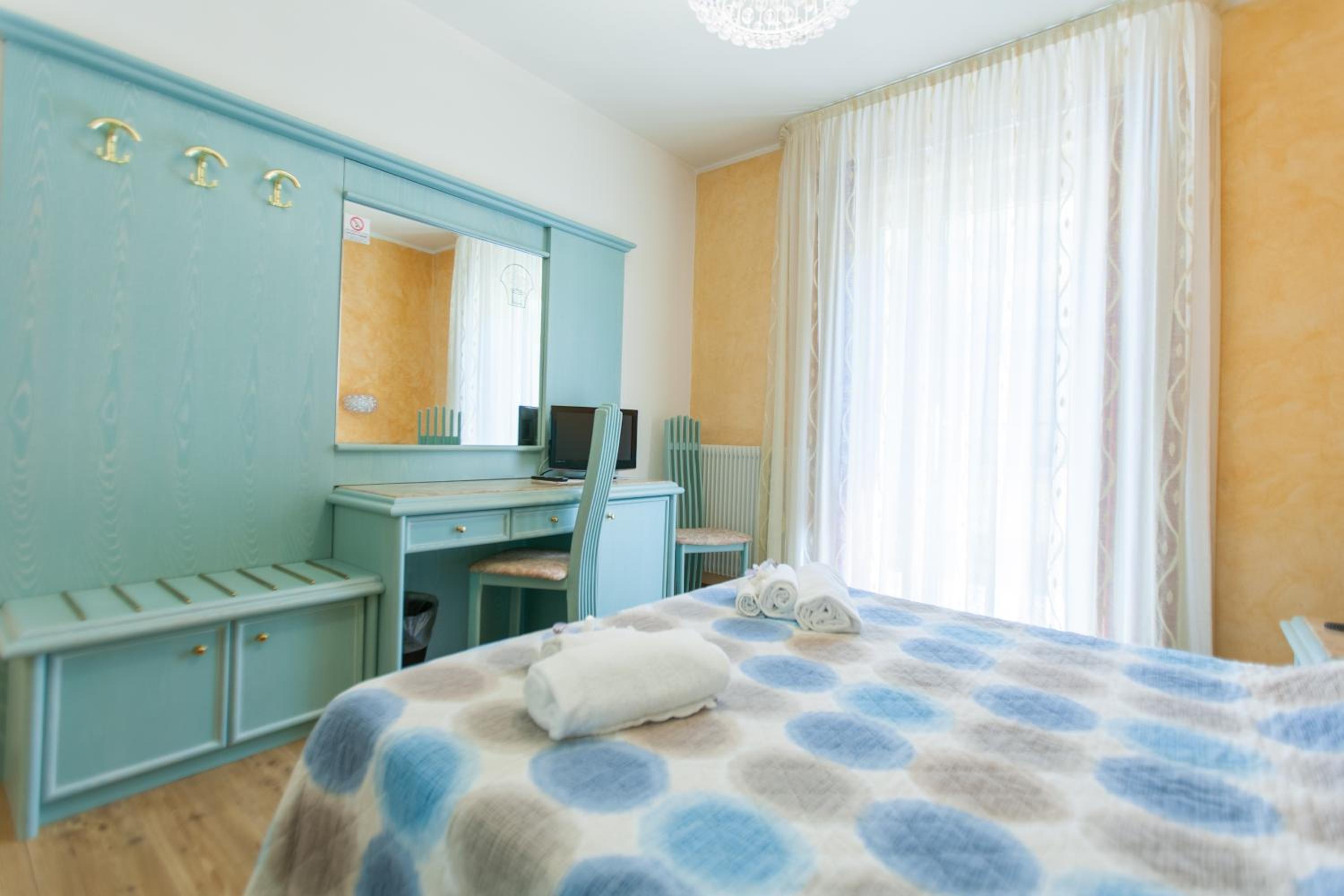 Double or Twin Room with Spa Access