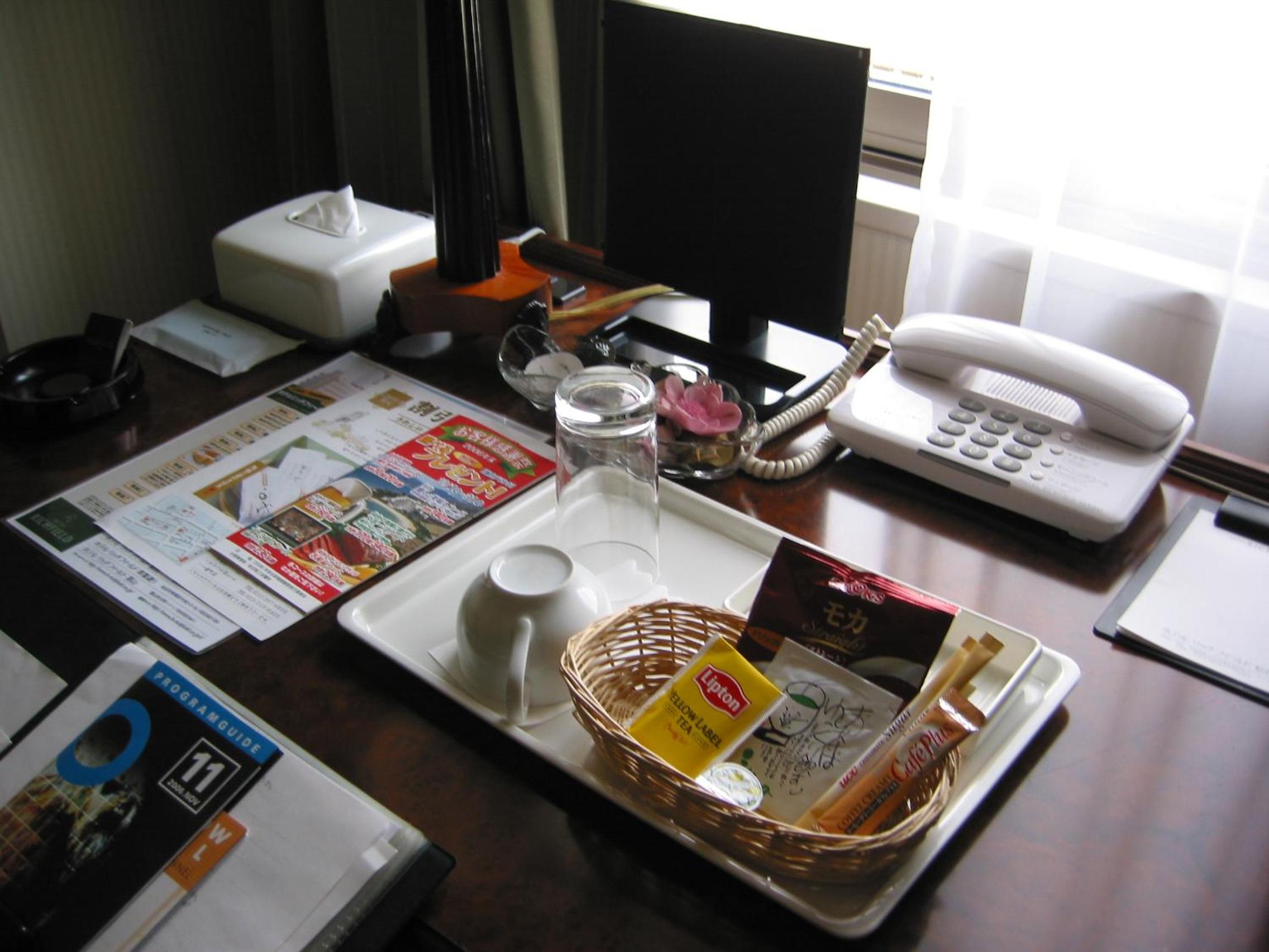 Double Room with Small Double Bed - Non-Smoking - Photo 4