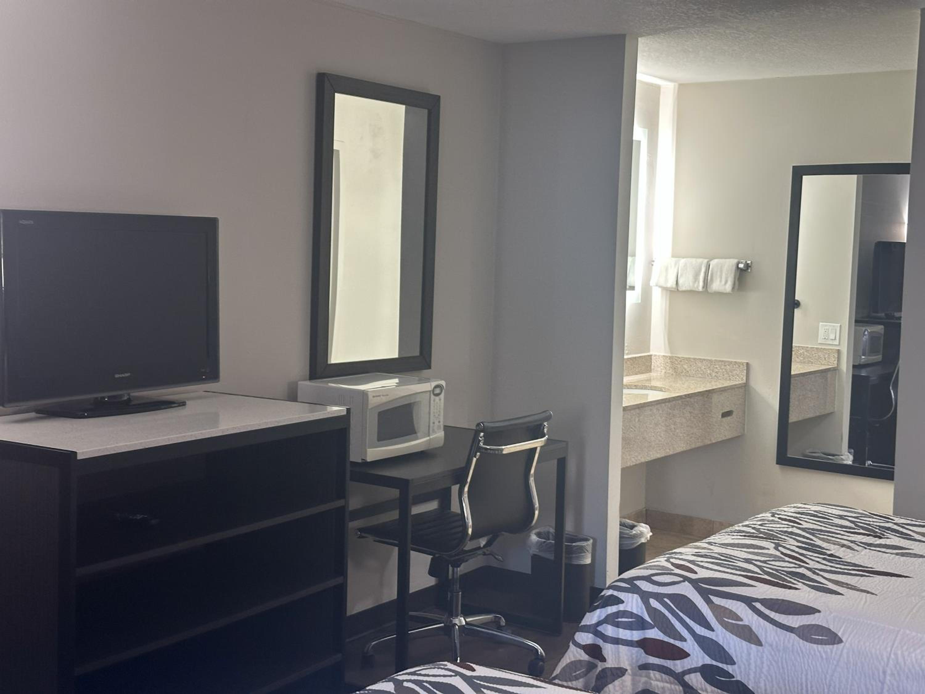 Deluxe Room Two Double Beds Non-Smoking photo 2