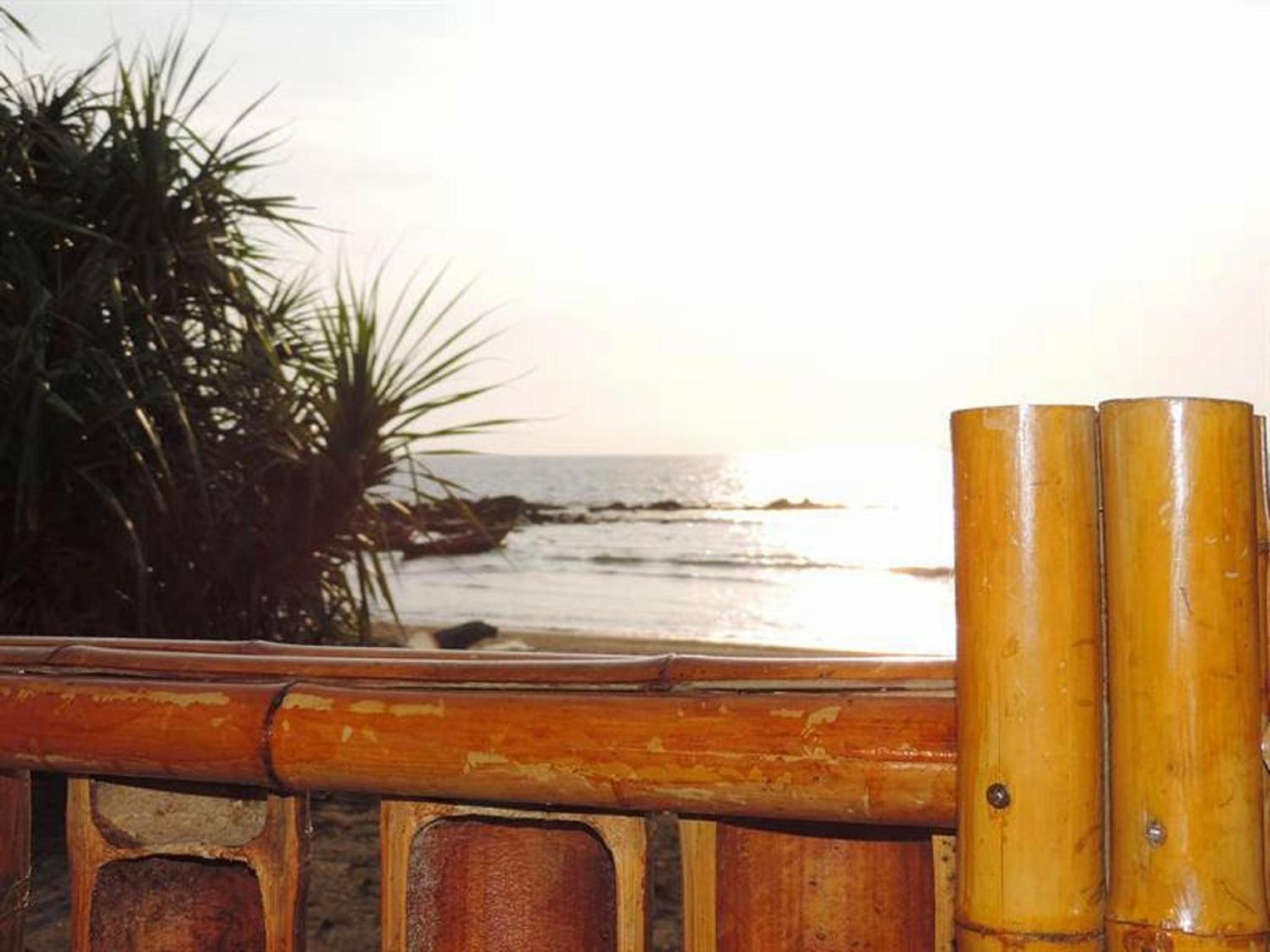 Bungalow - Beach Front photo 2