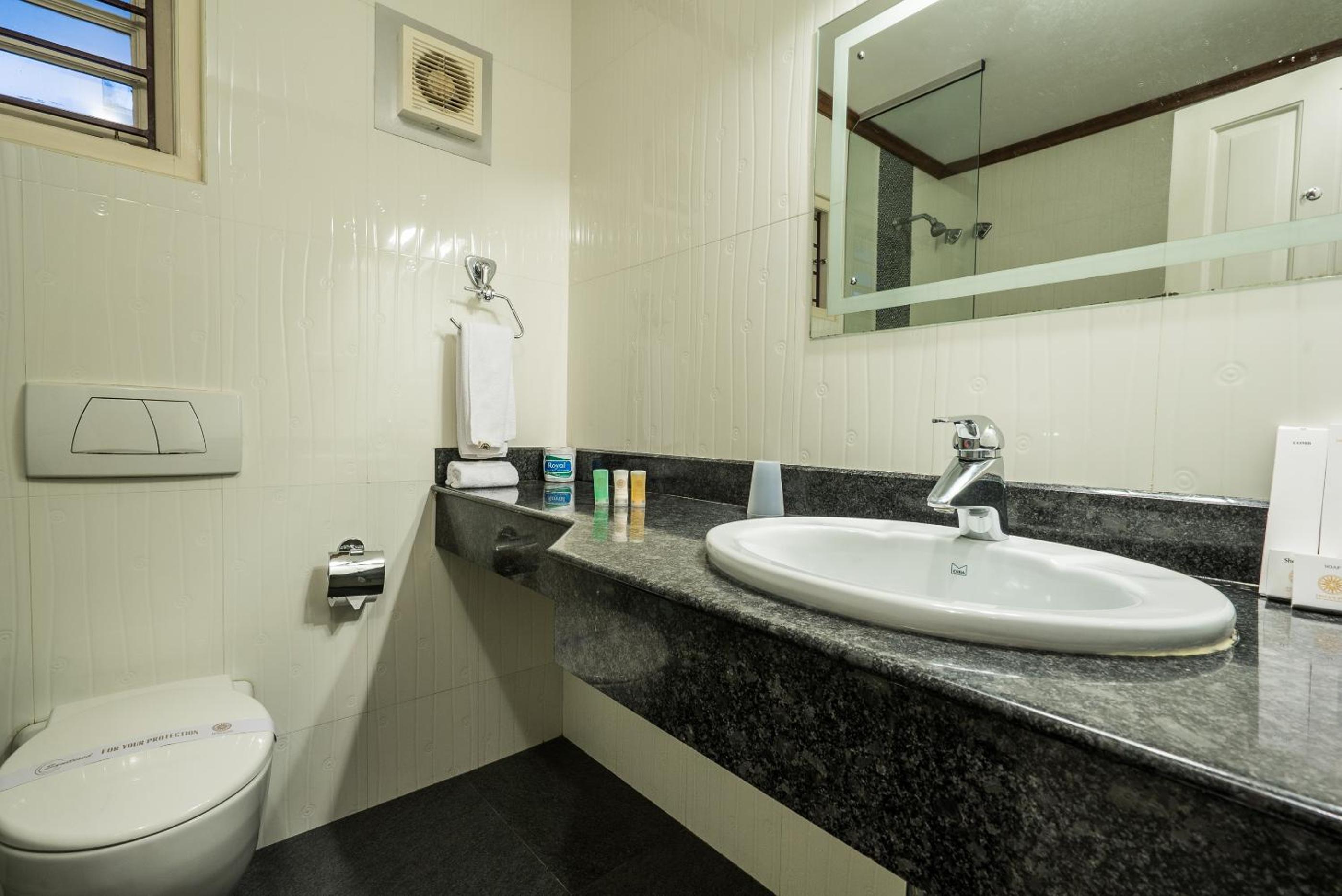 Deluxe Double Room - Photo 7