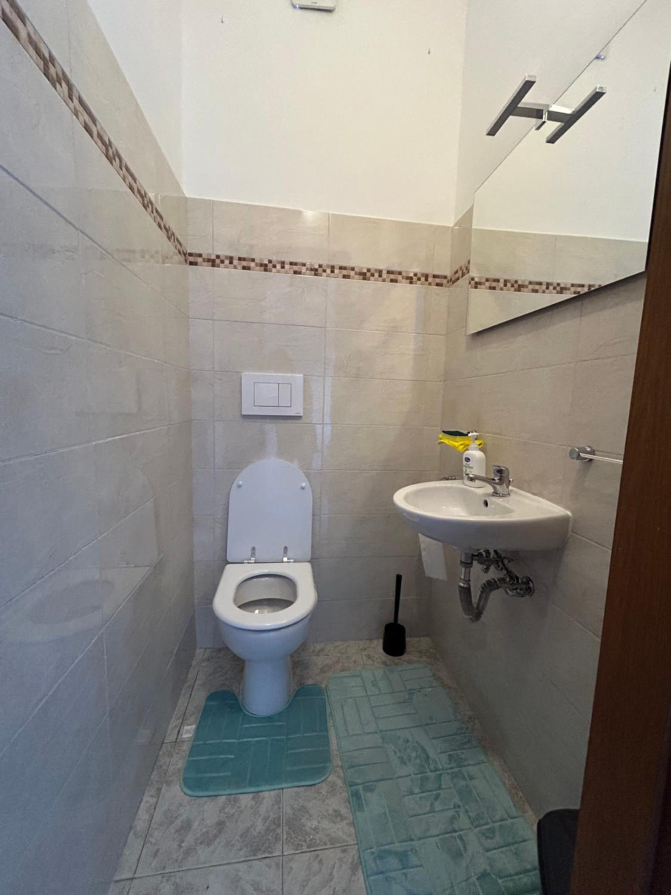 Twin Room with Shower photo 2
