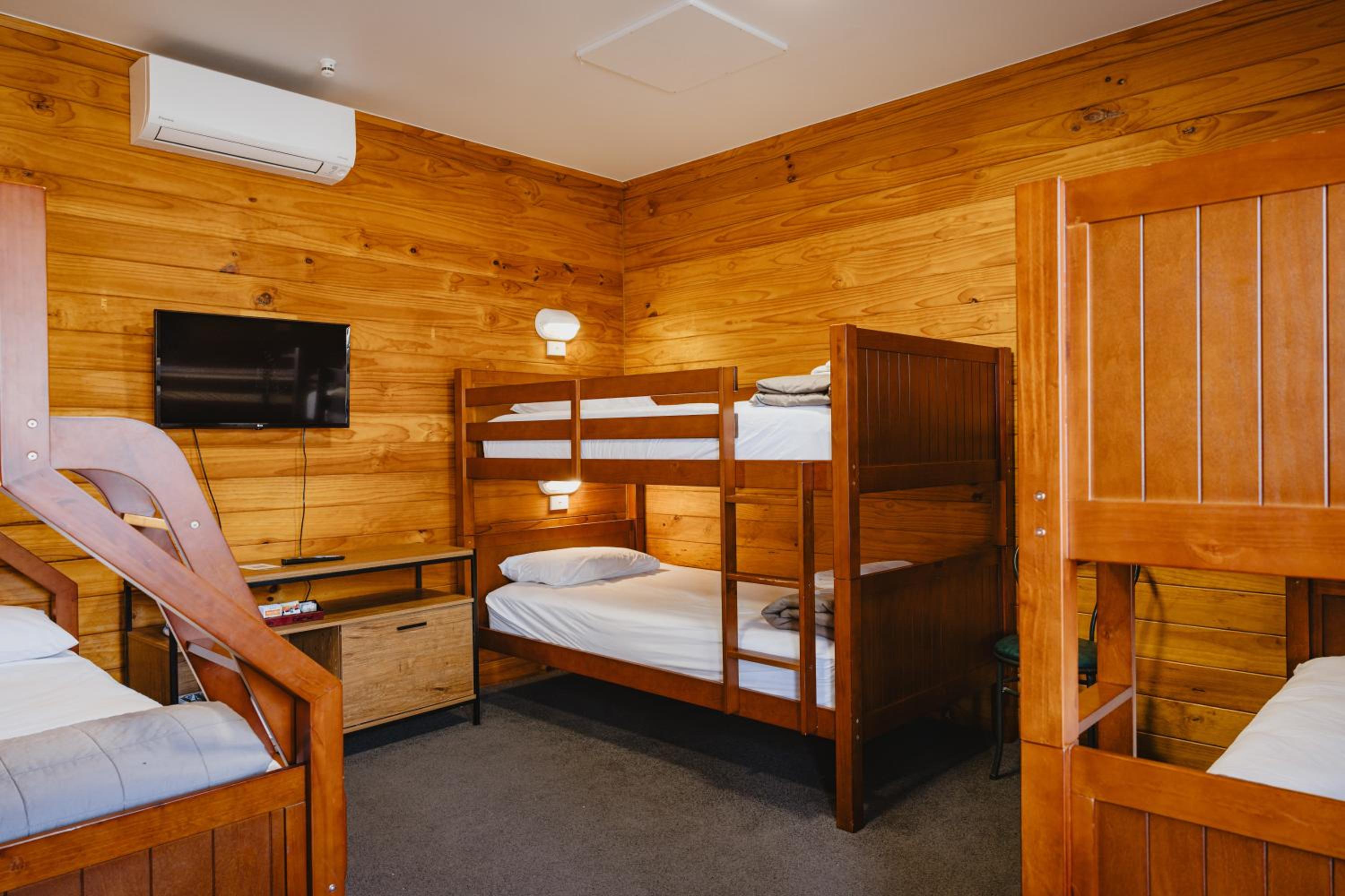Mixed Dormitory Room