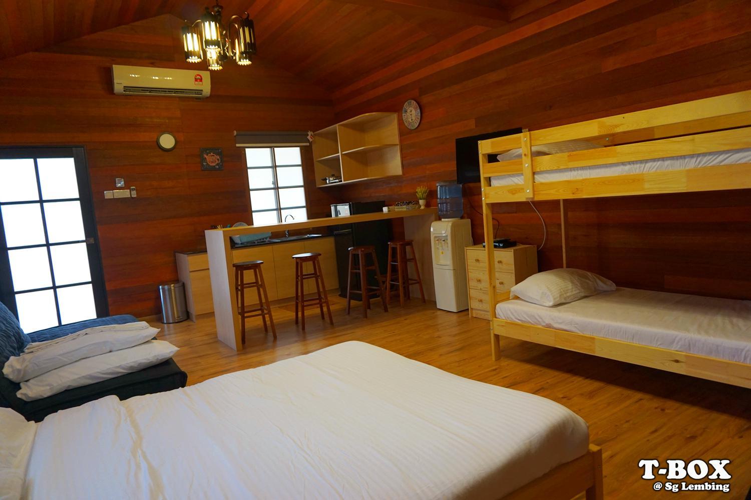 Wooden Cottage  photo 2