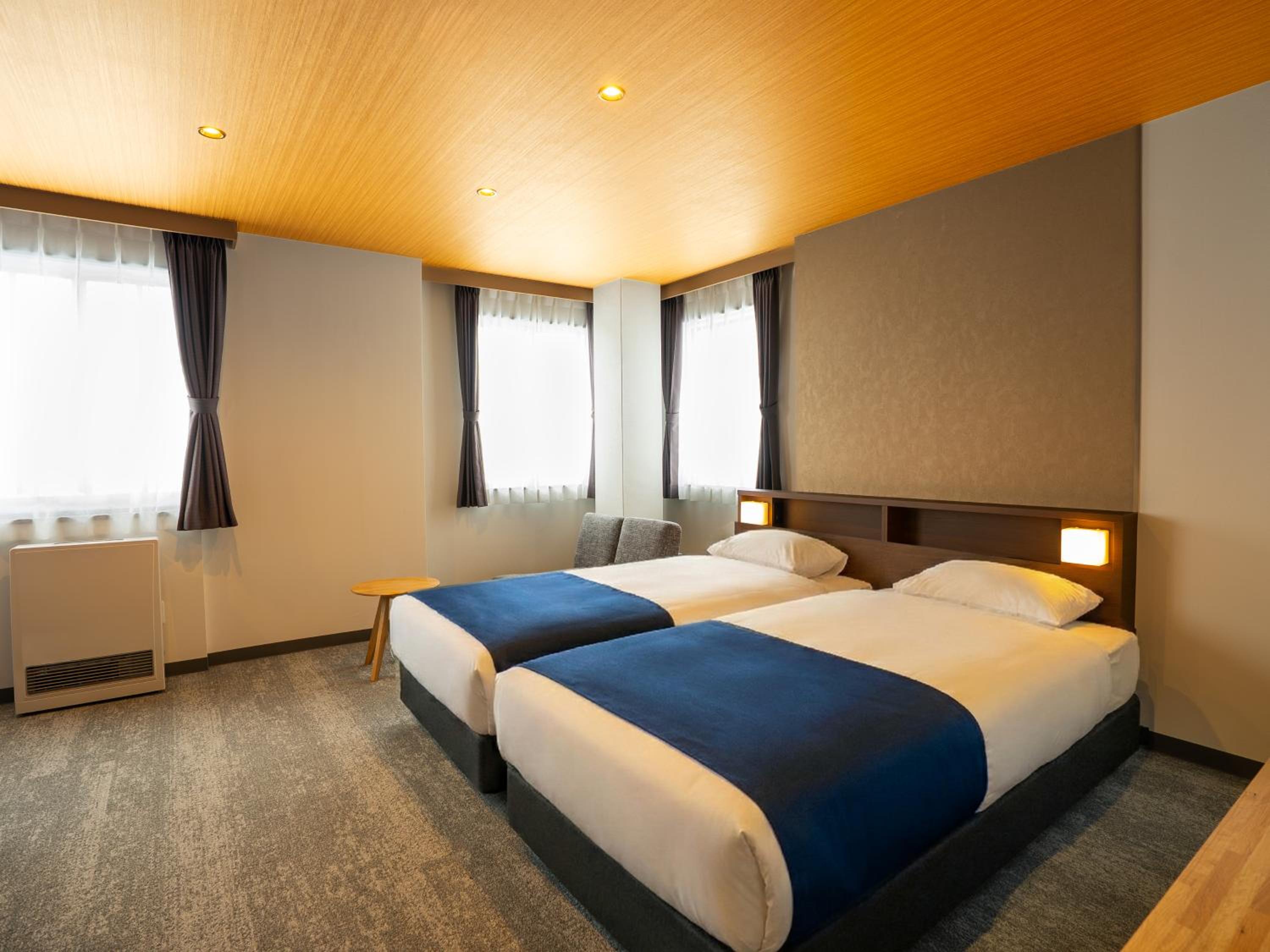 Standard Twin Room with Sofa