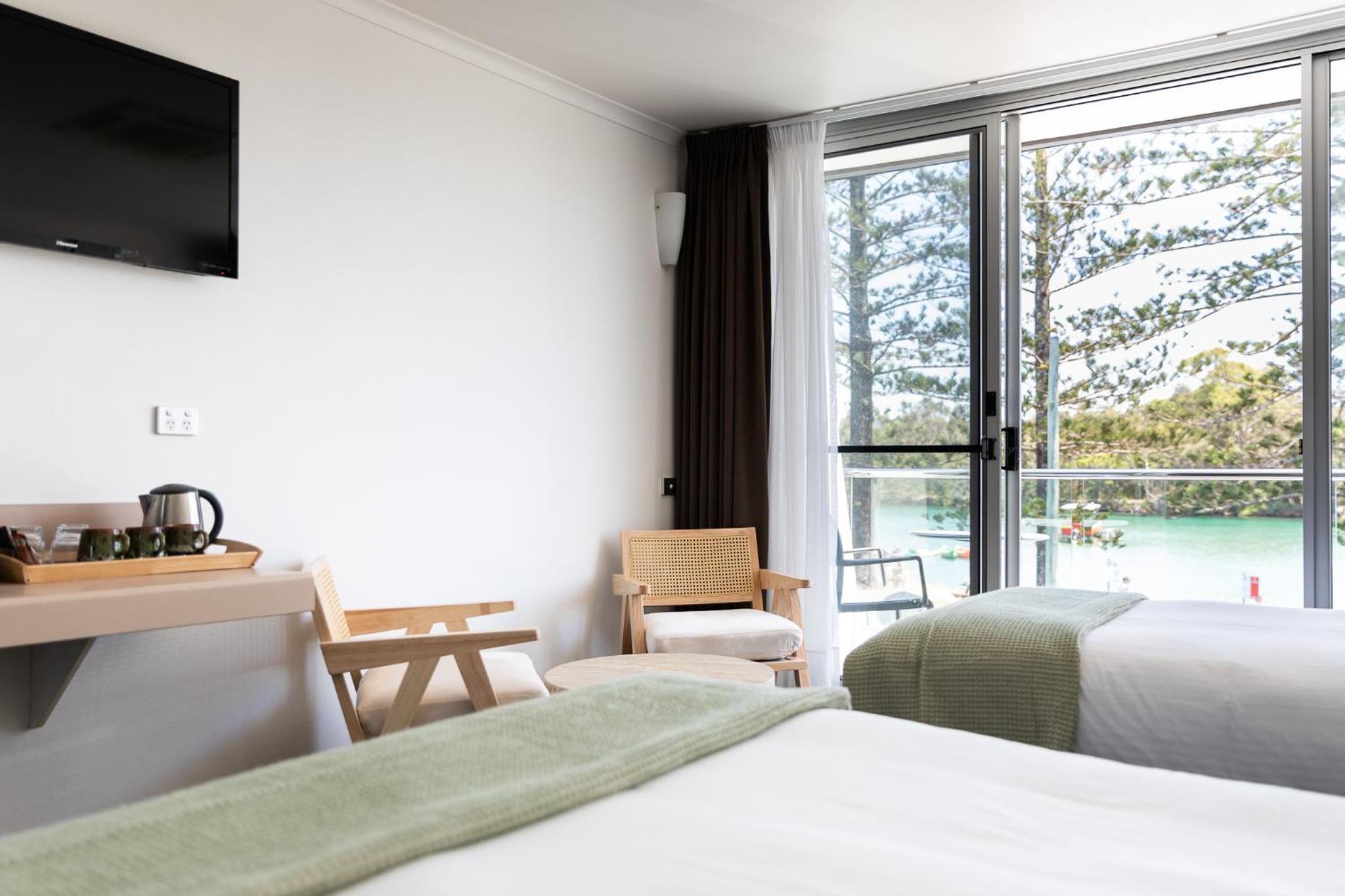 Superior Triple Room photo 2