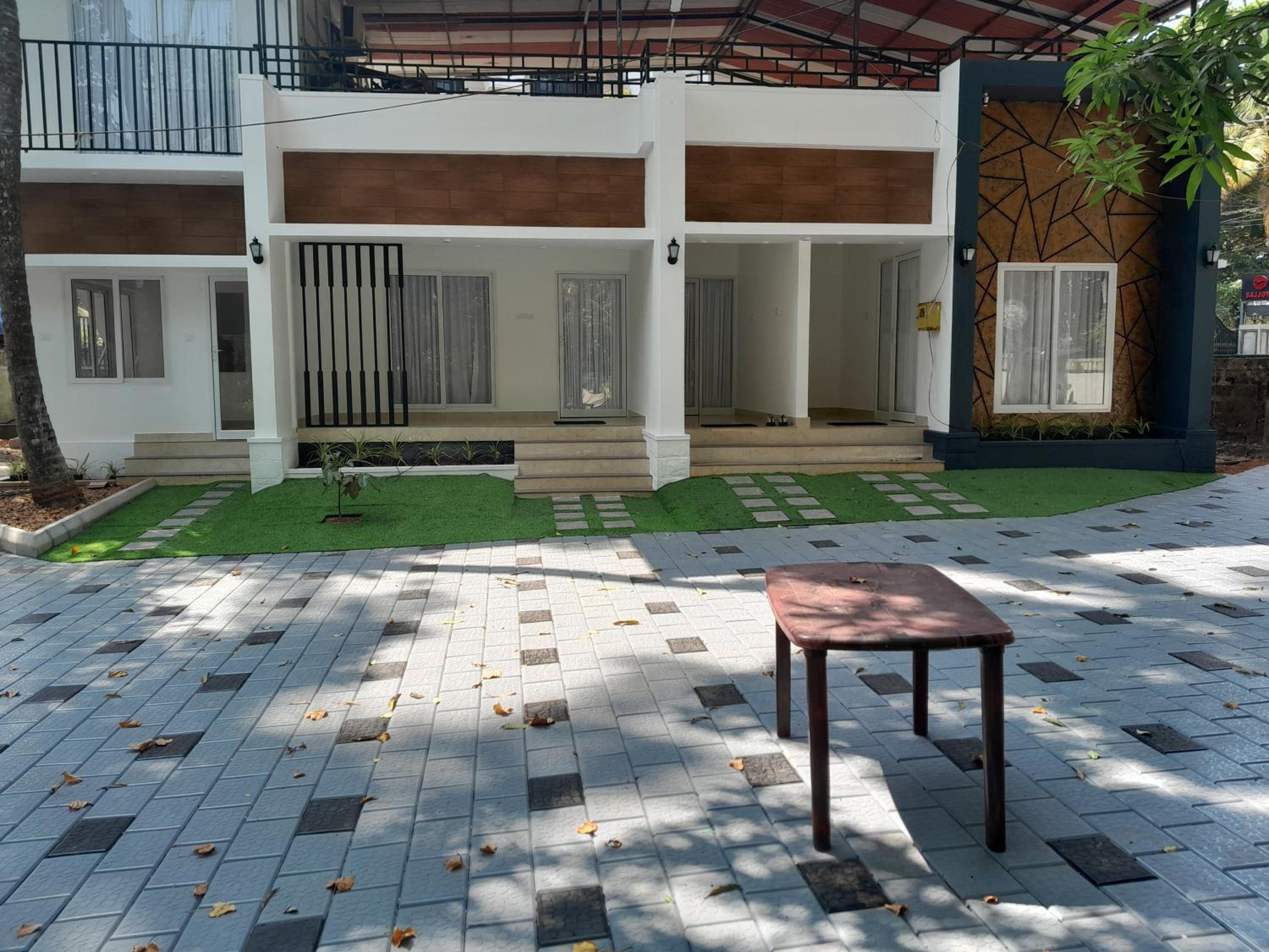 Deluxe Double or Twin Room with Garden View photo 2