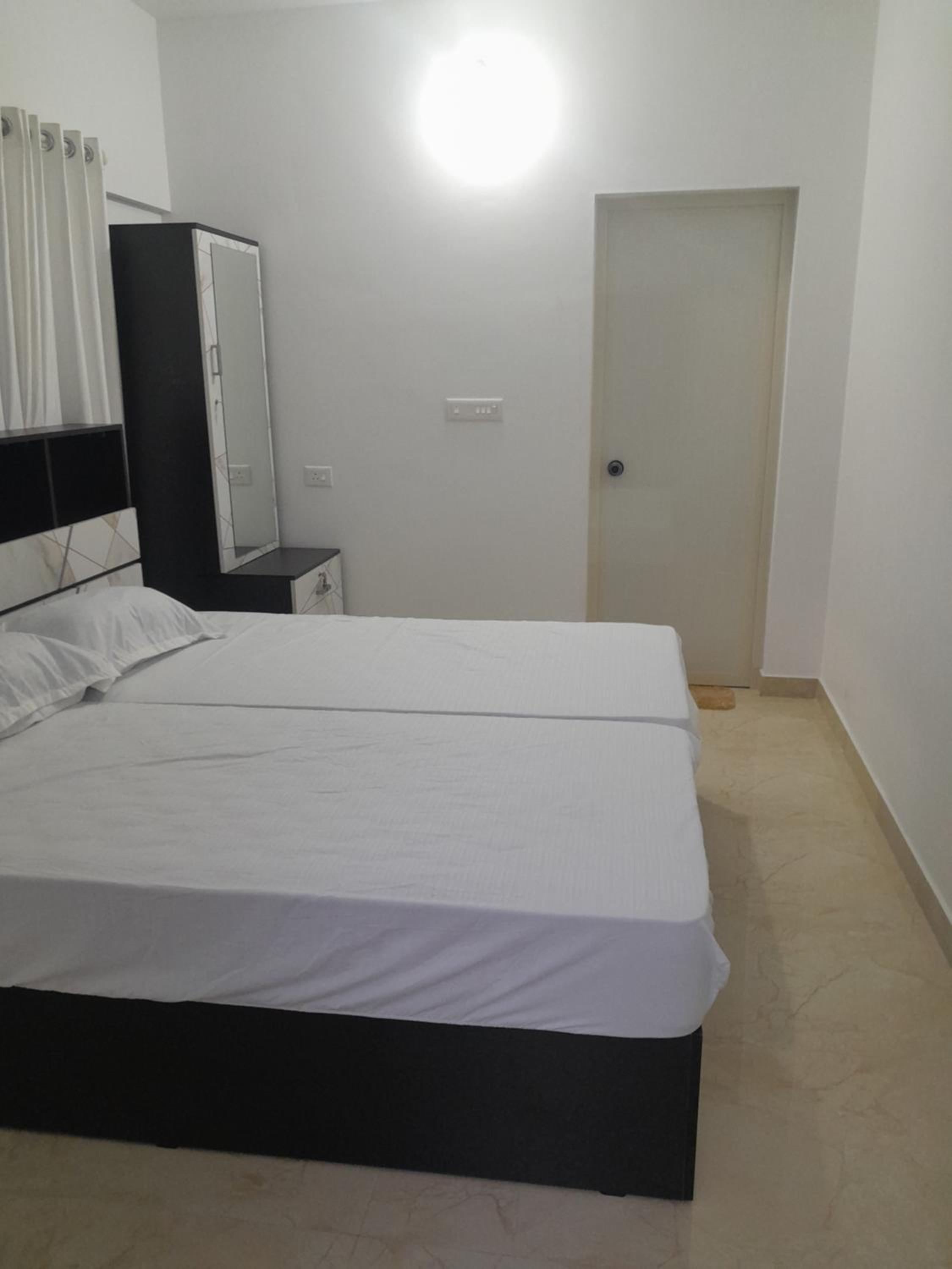 Double or Twin Room with Garden View photo 3