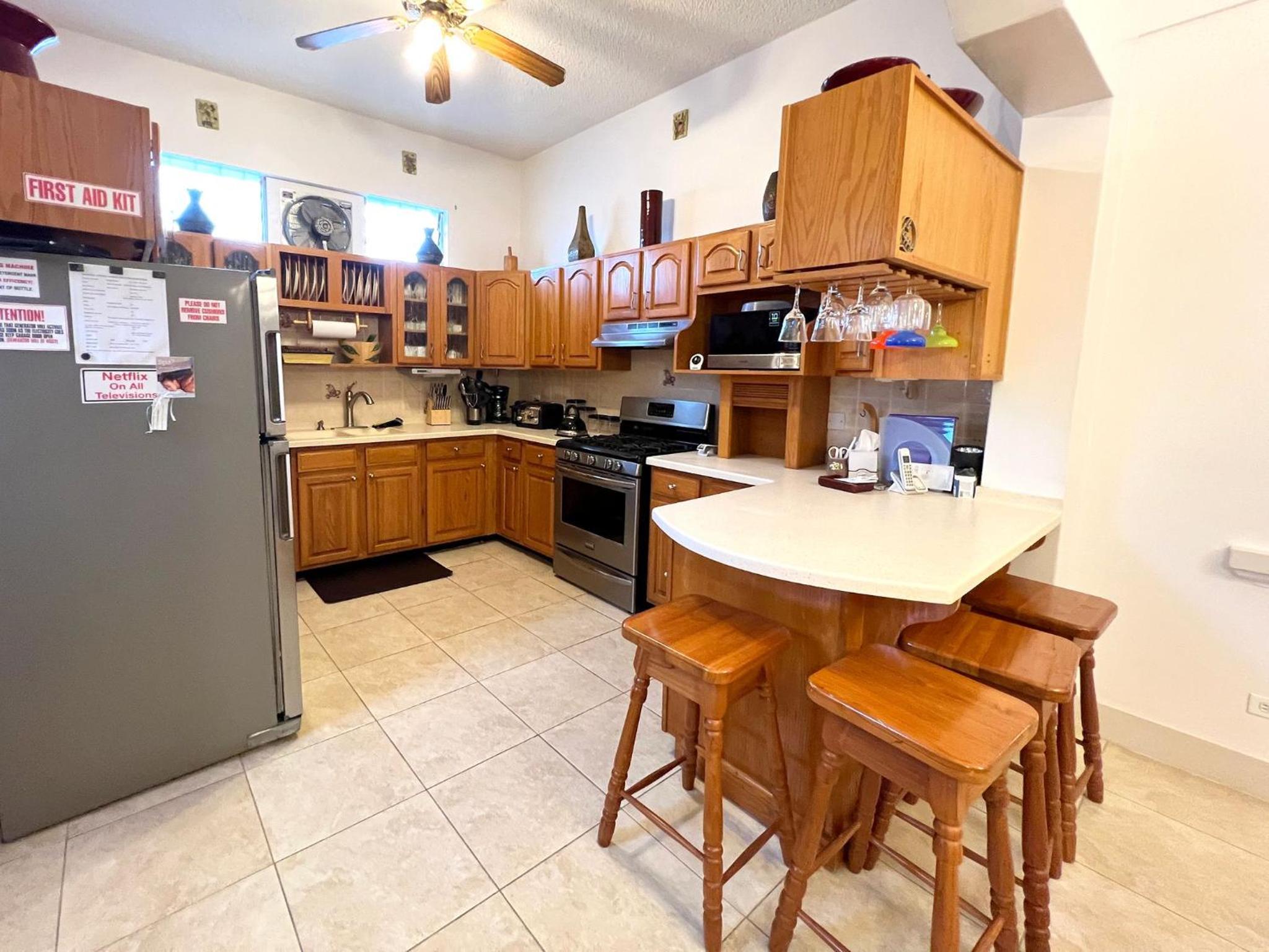 Four-Bedroom House photo 3