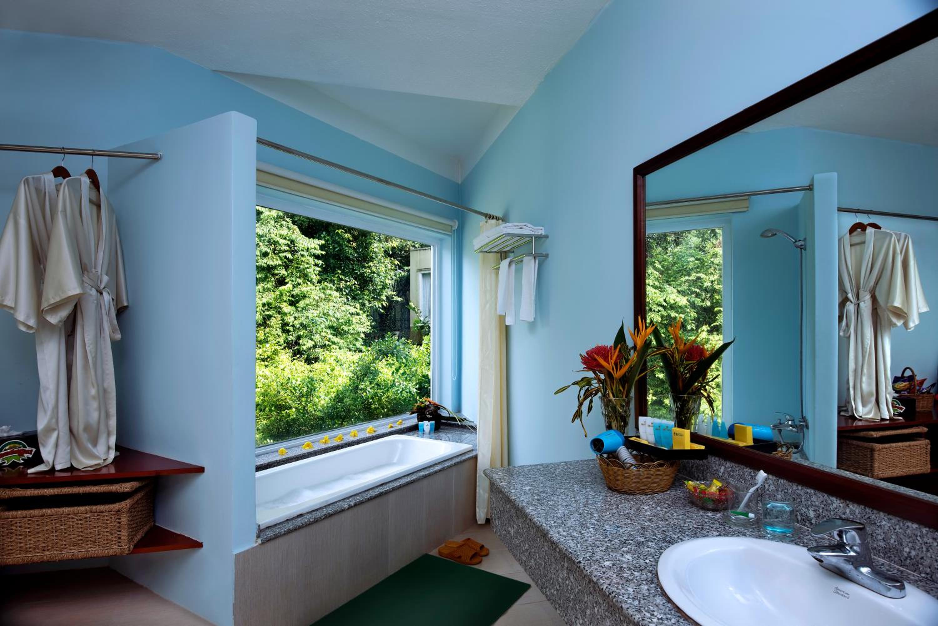 Suite with Garden View photo 2