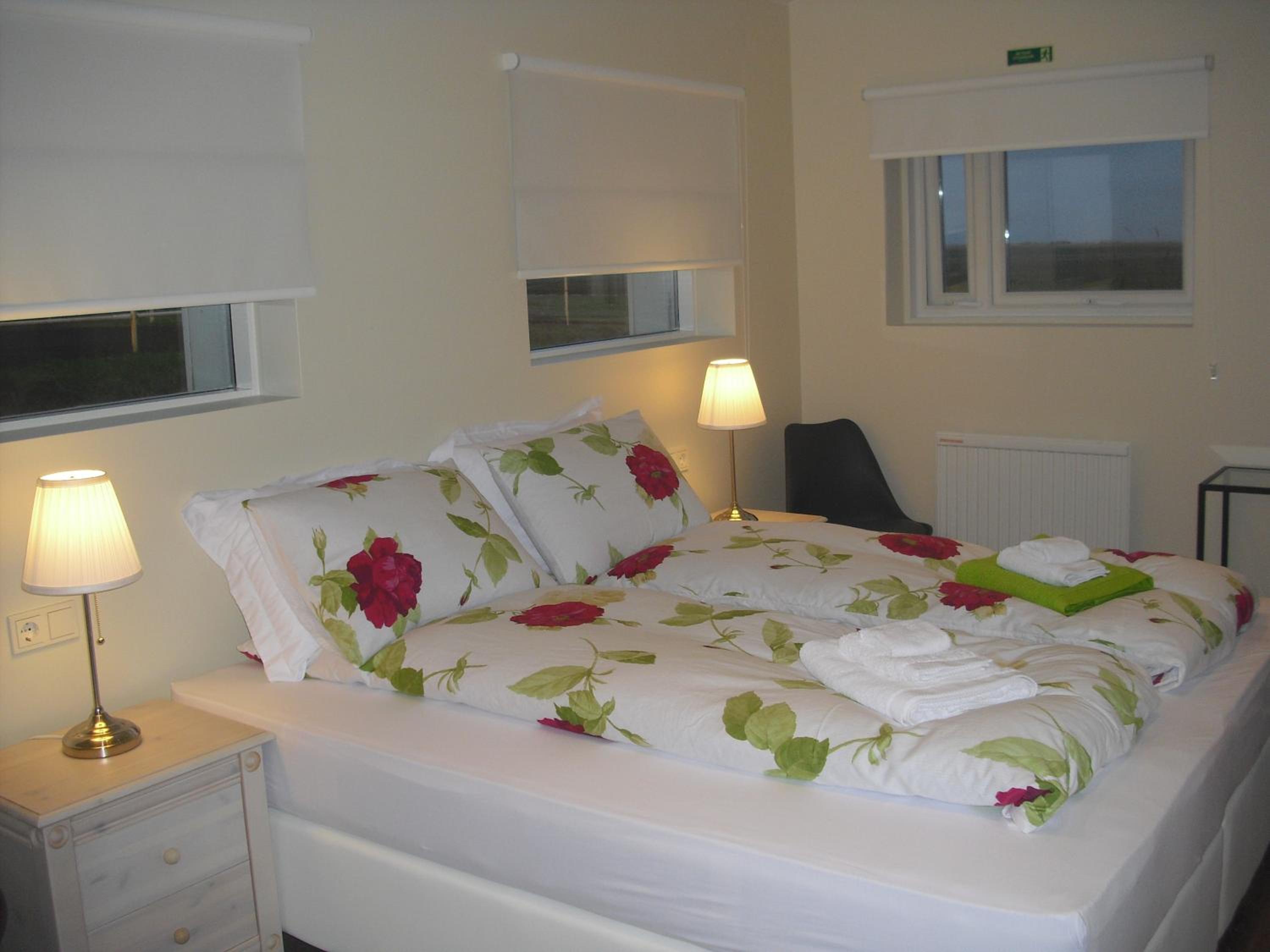 Double or Twin Room with Private Bathroom - Photo 1