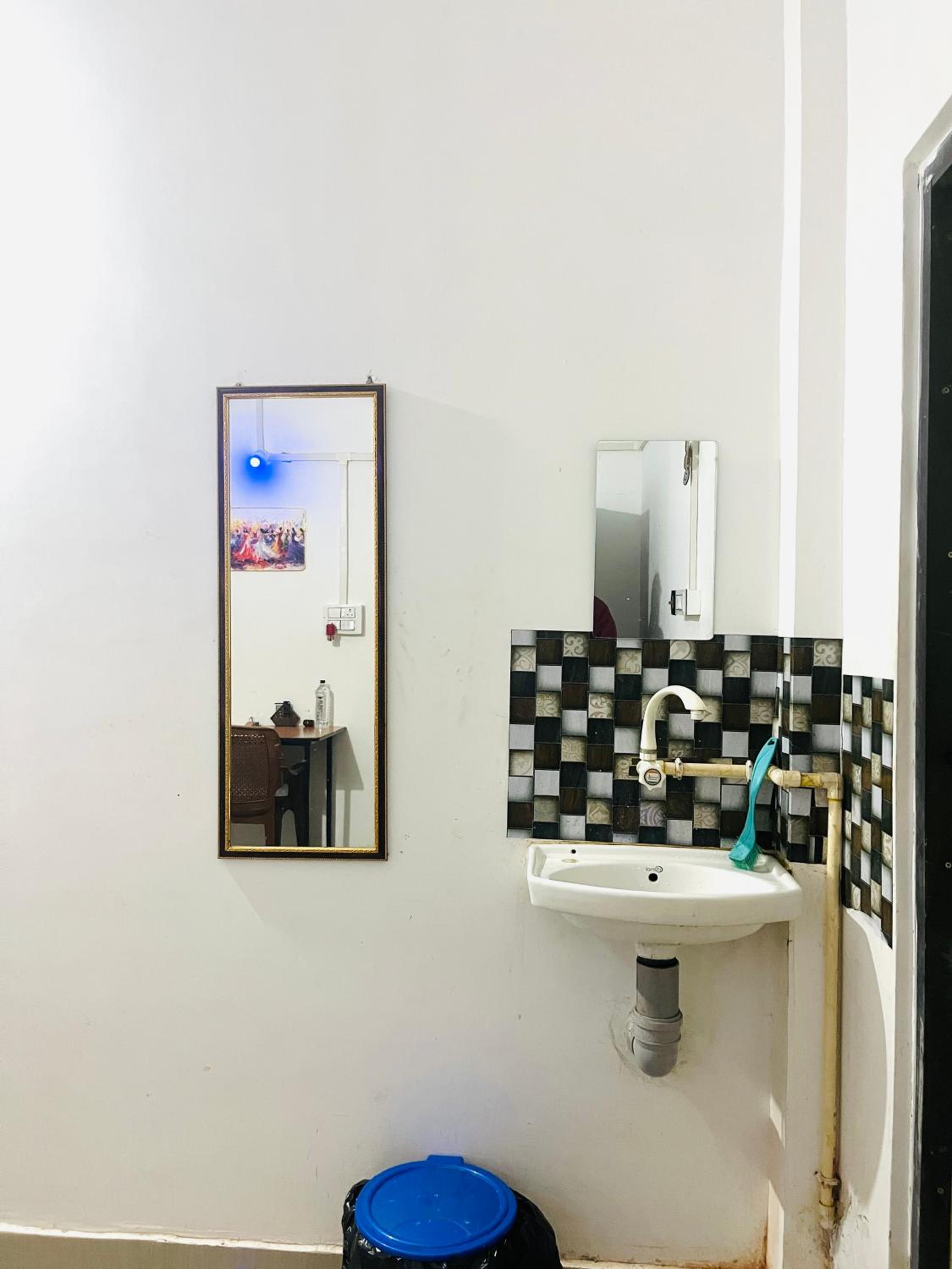 Queen Room photo 3