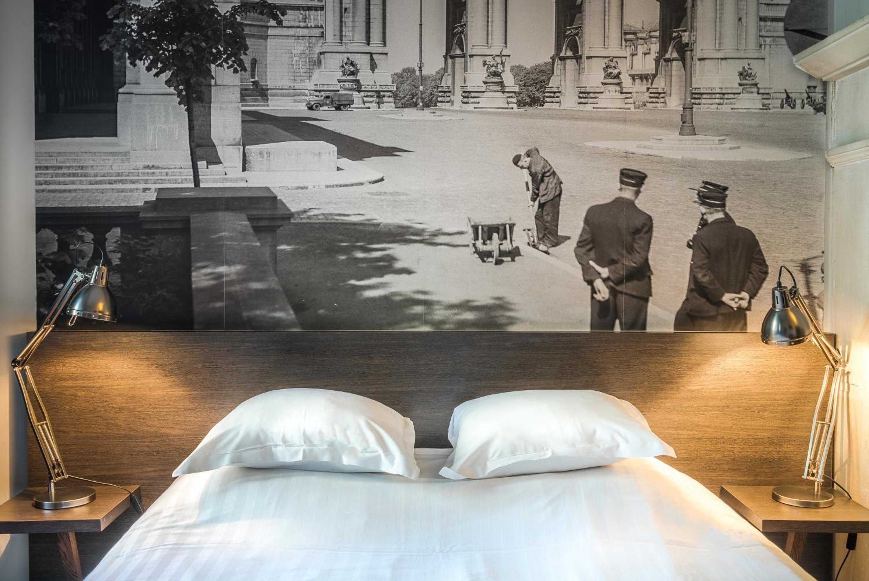Double Room with View - Photo 26