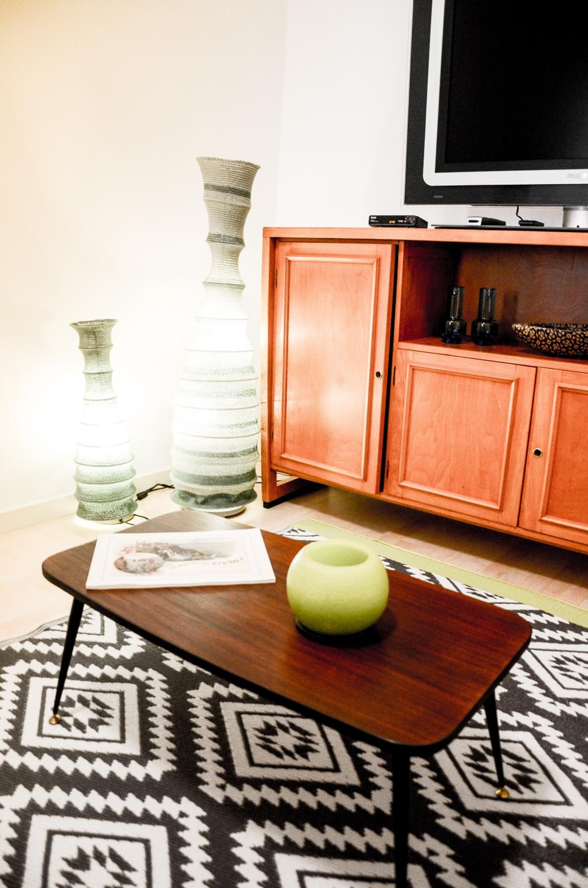 Apartment - Photo 2