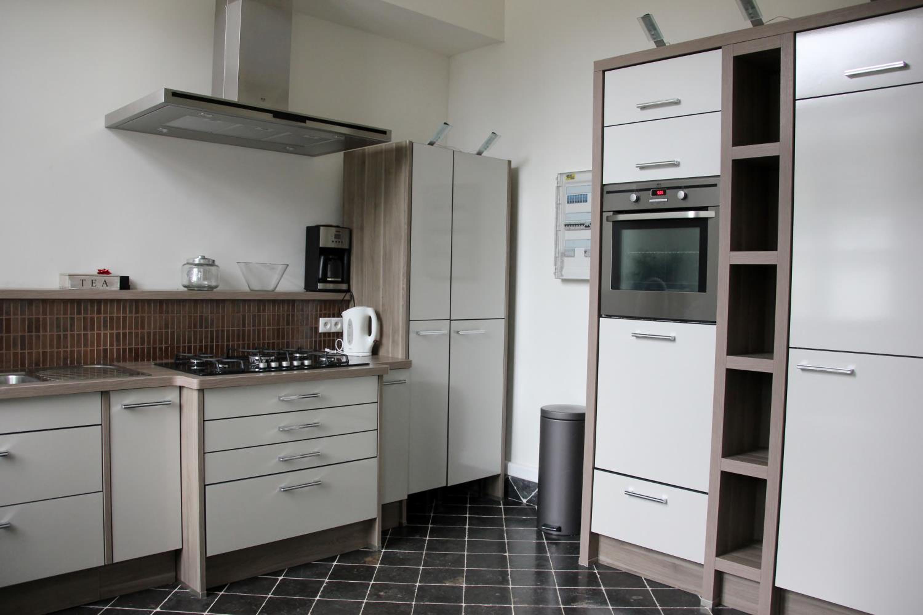 Apartment with Garden View - Photo 10