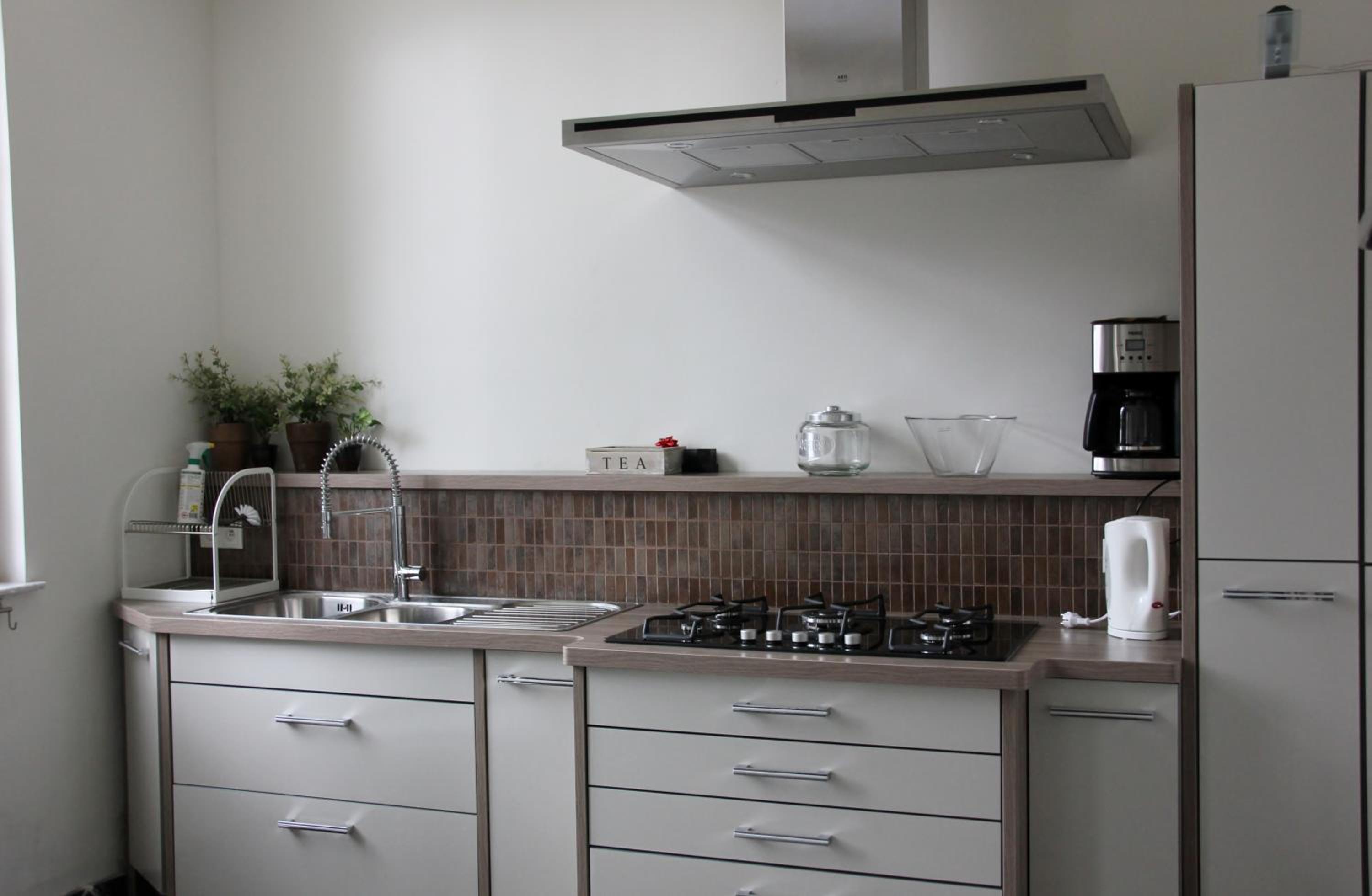 Apartment with Garden View - Photo 9