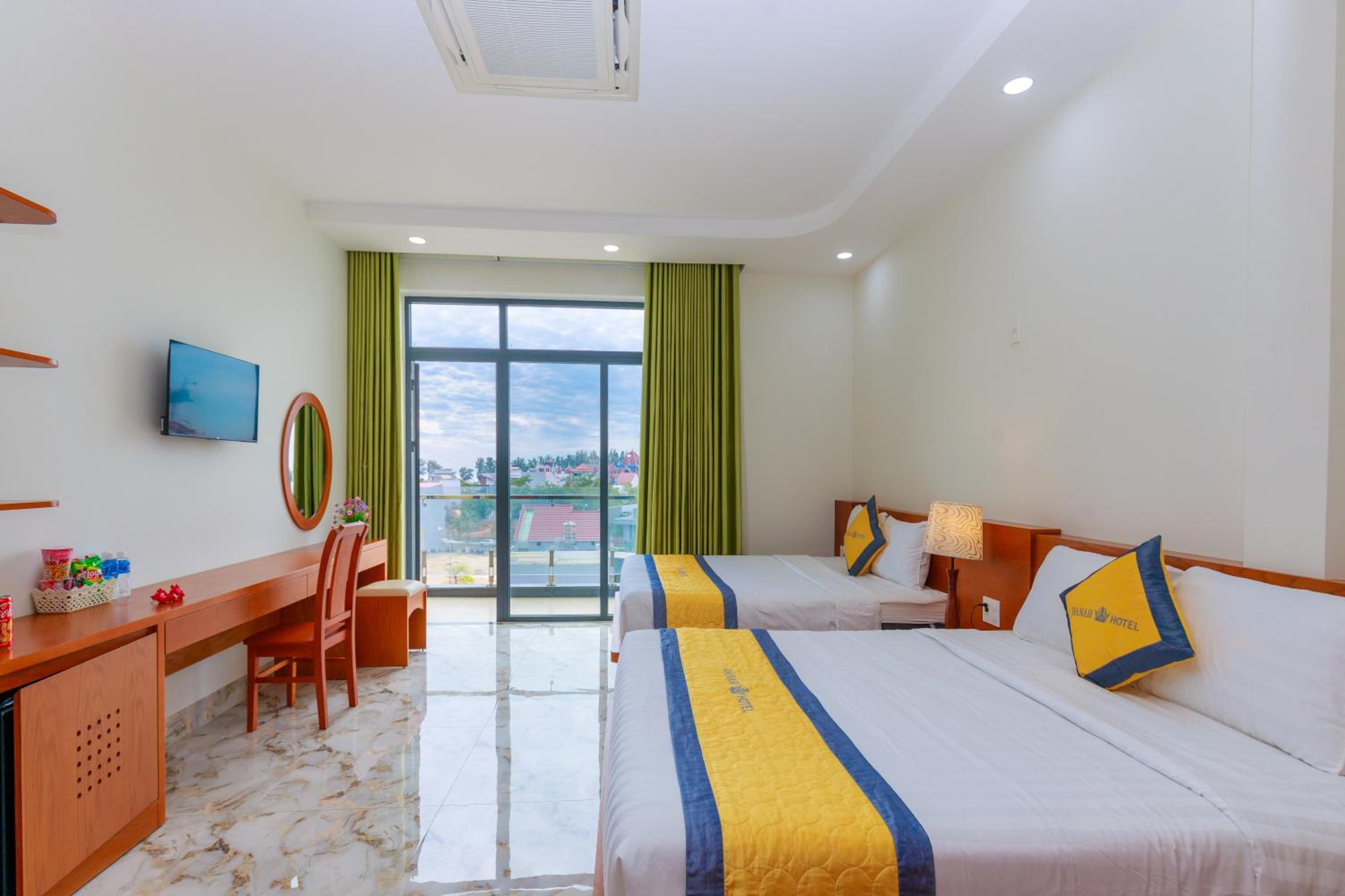 Family Suite with Balcony