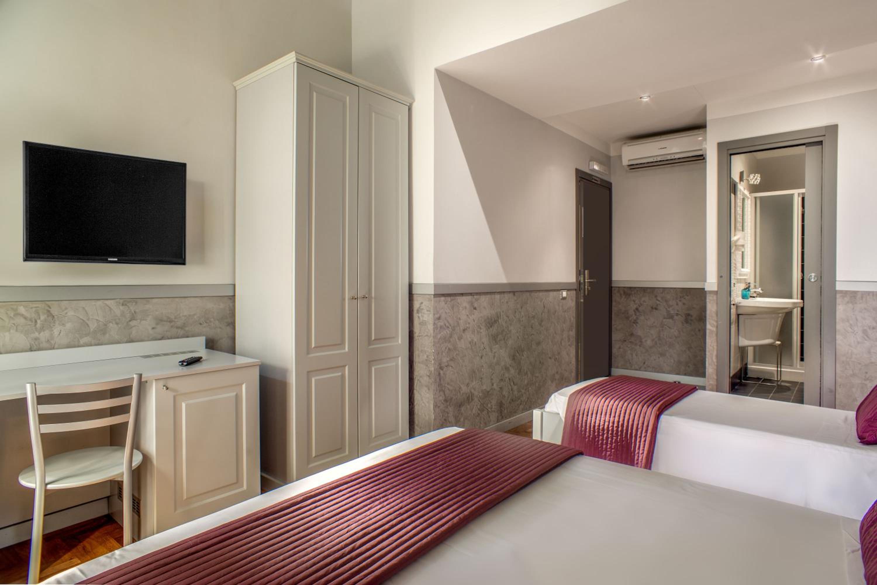 Triple Room photo 3