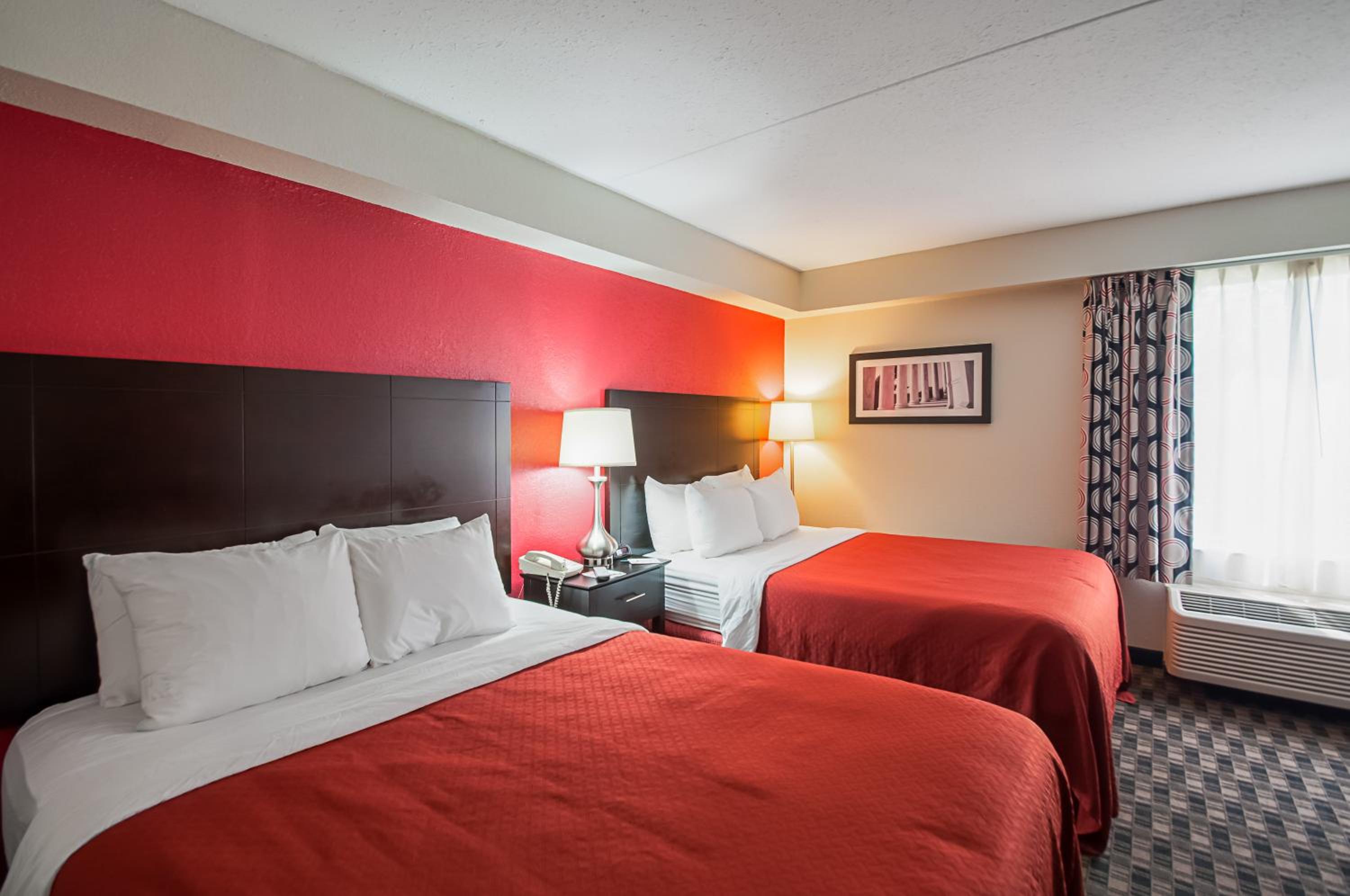 Deluxe Room with Two Queen Beds - Smoking - Photo 3