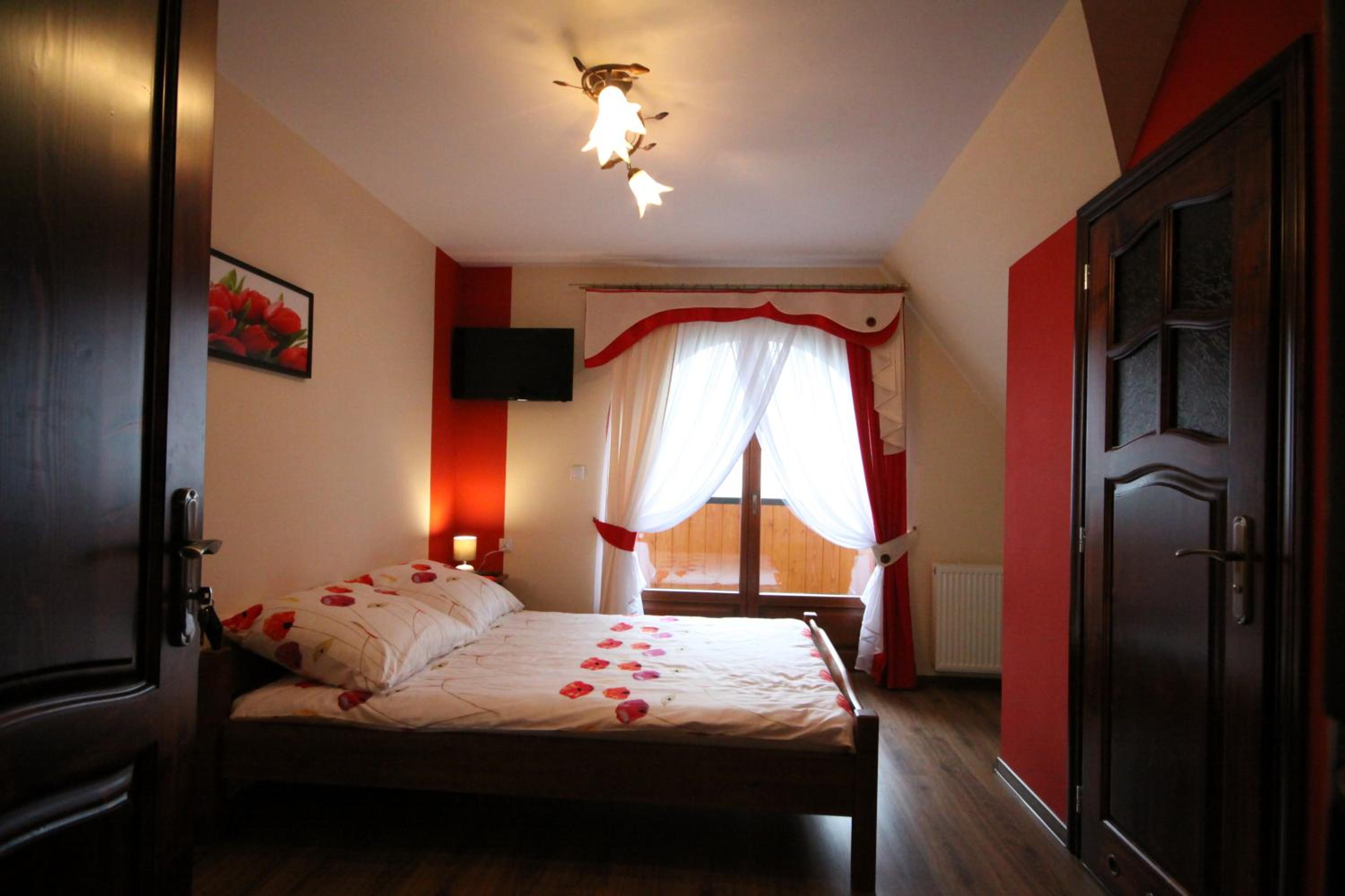 Large Double Room - Photo 1