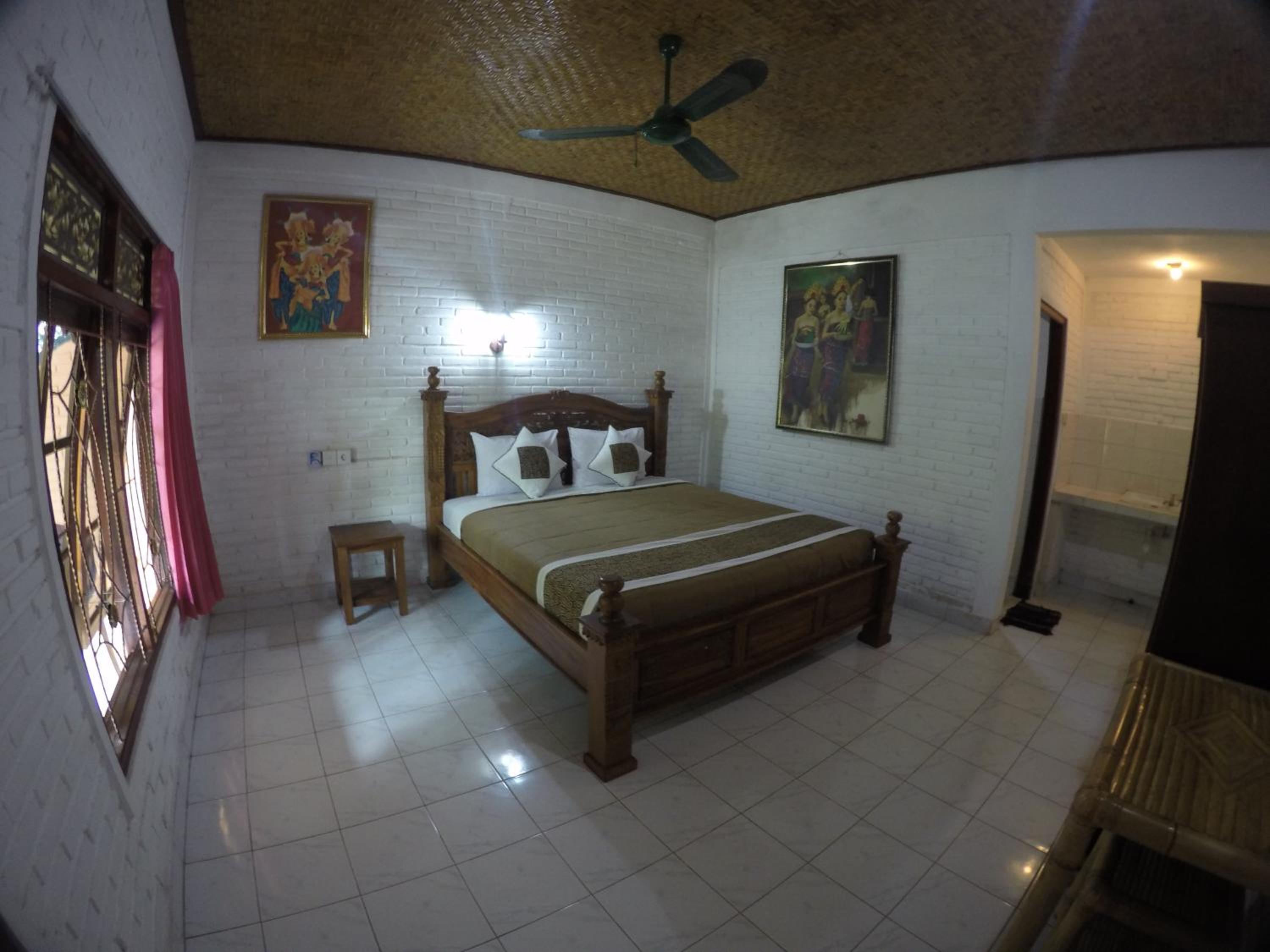 Standard Double or Twin Room with Fan - Photo 27