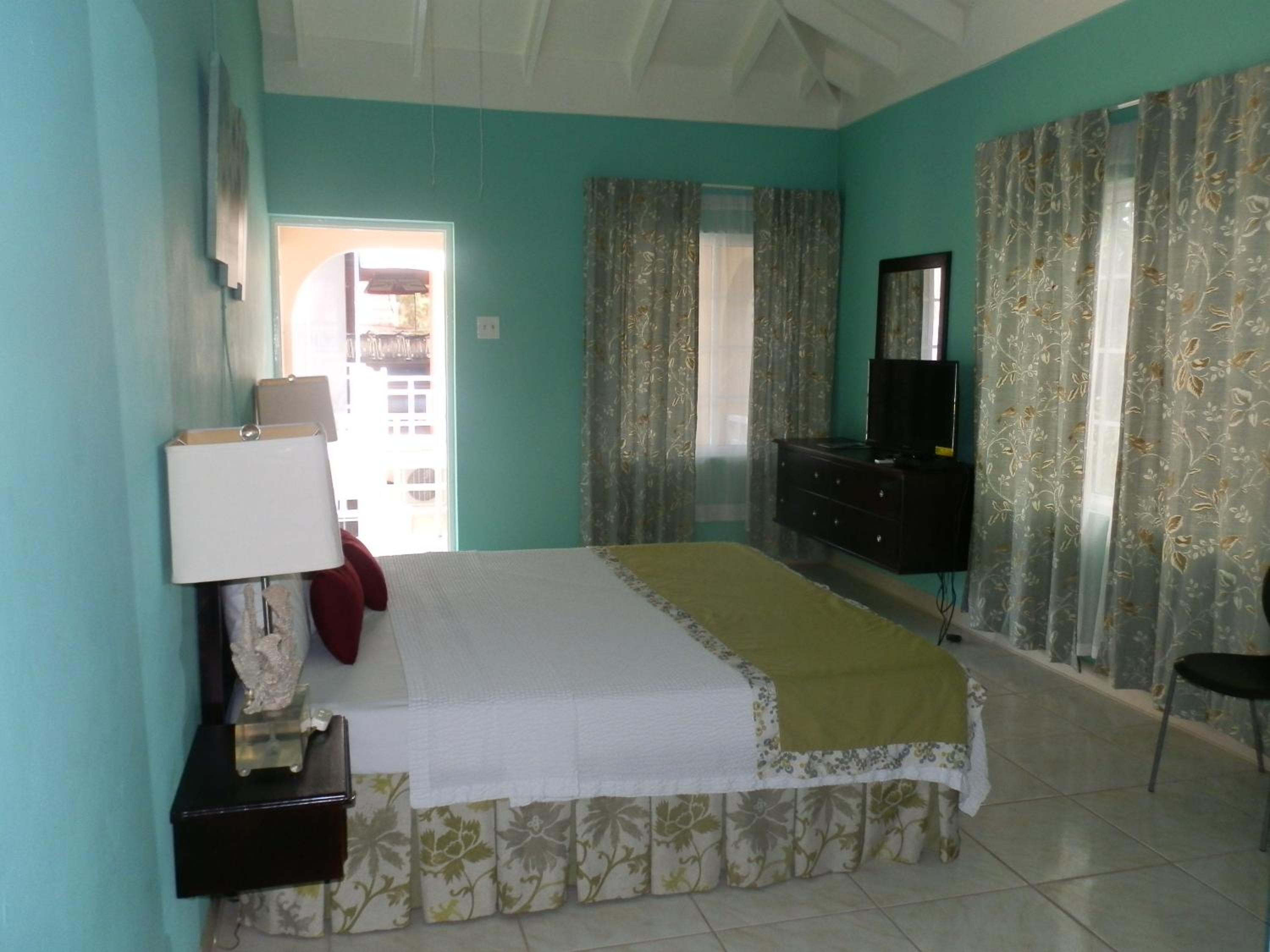 Deluxe Queen Room photo 2