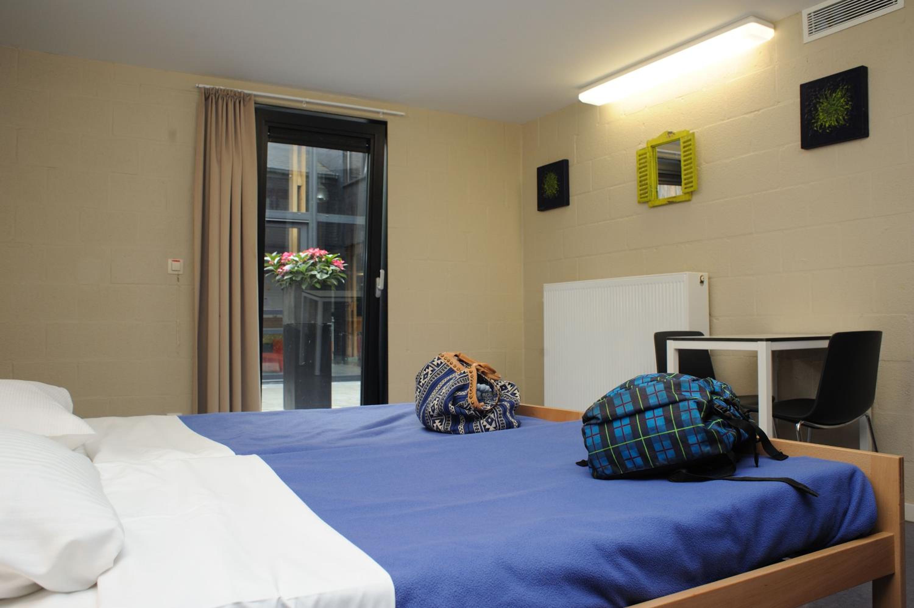 Twin Room with Private Bathroom photo 1