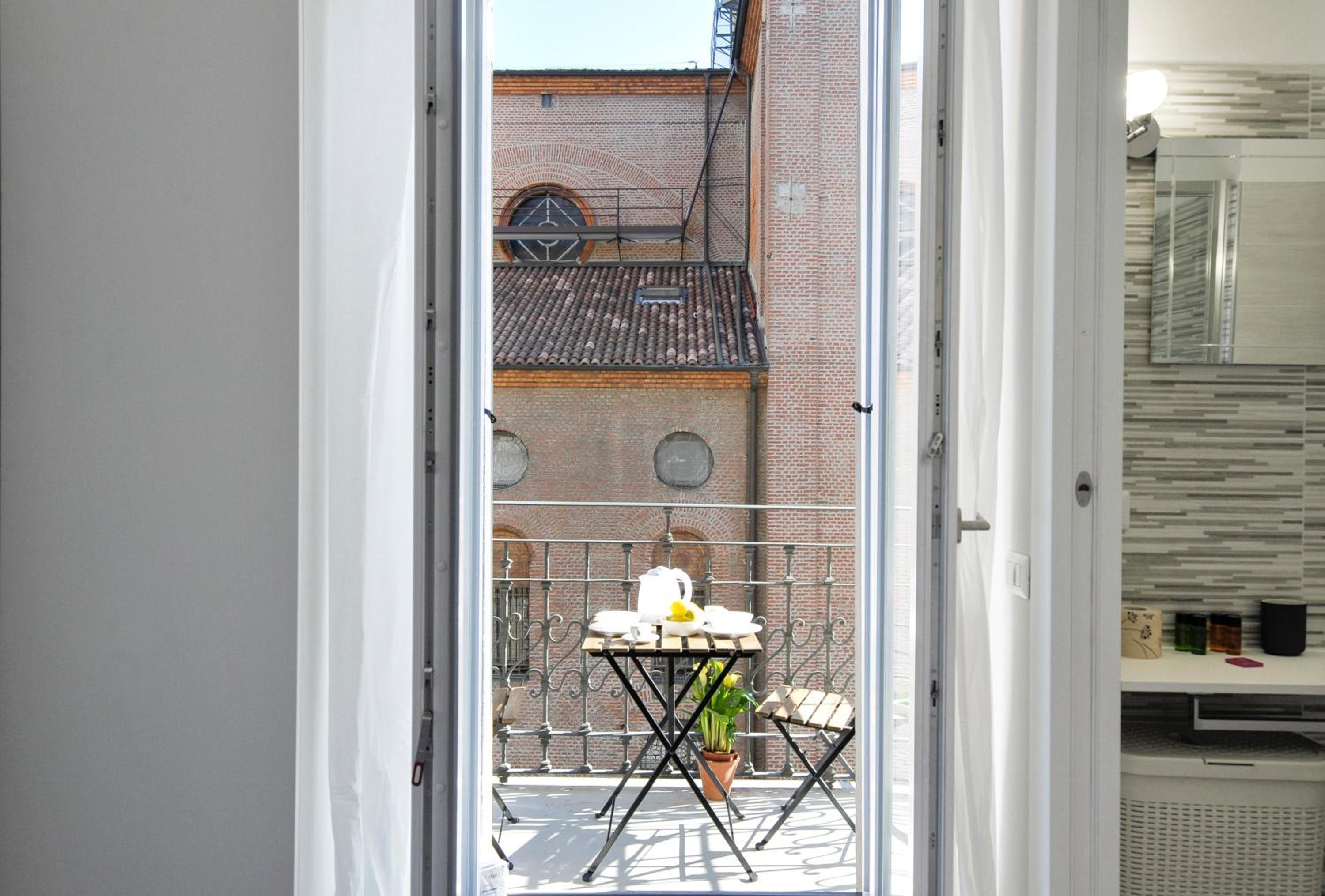 Family Two-Bedroom Apartment with View