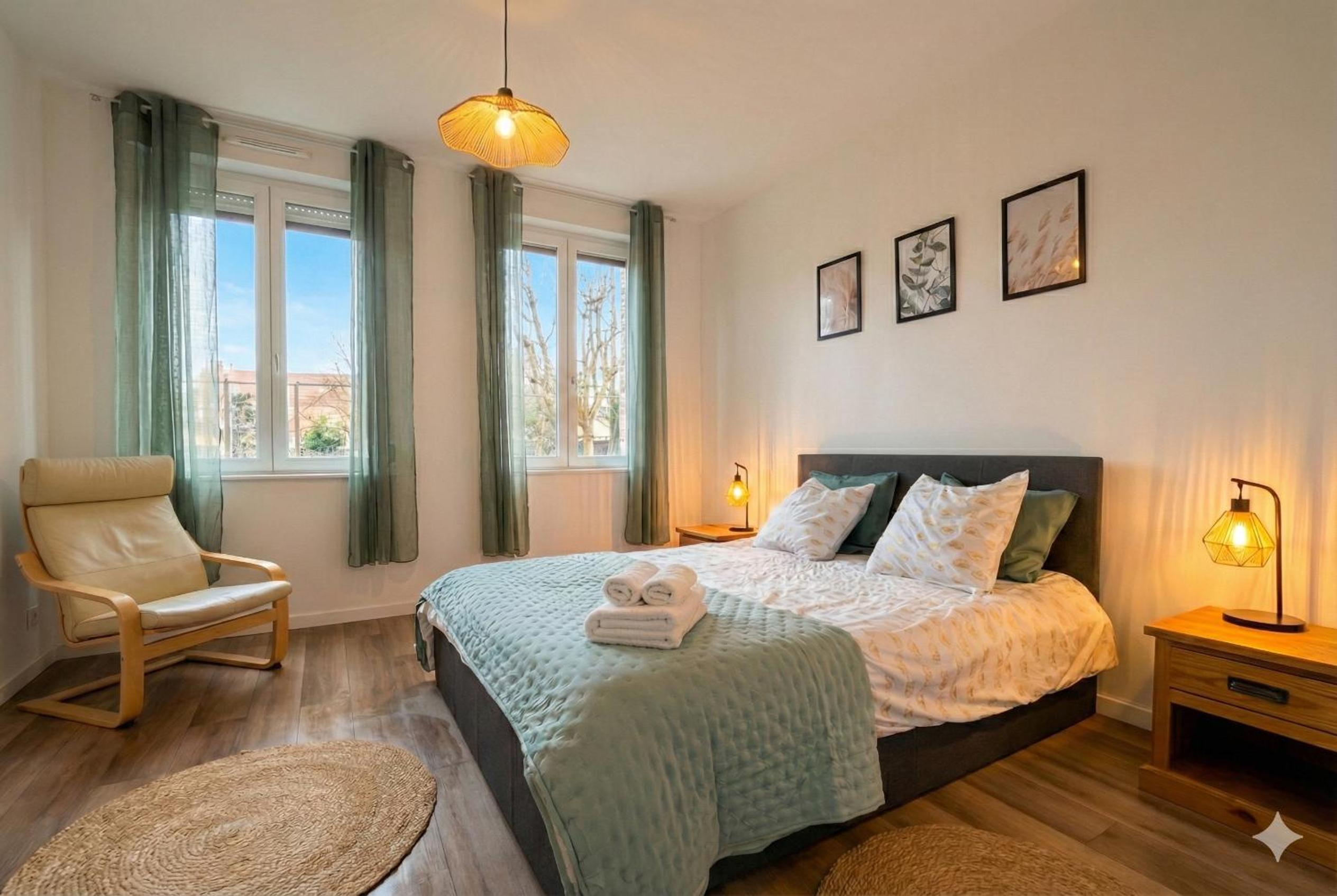 One-Bedroom Apartment with Terrace