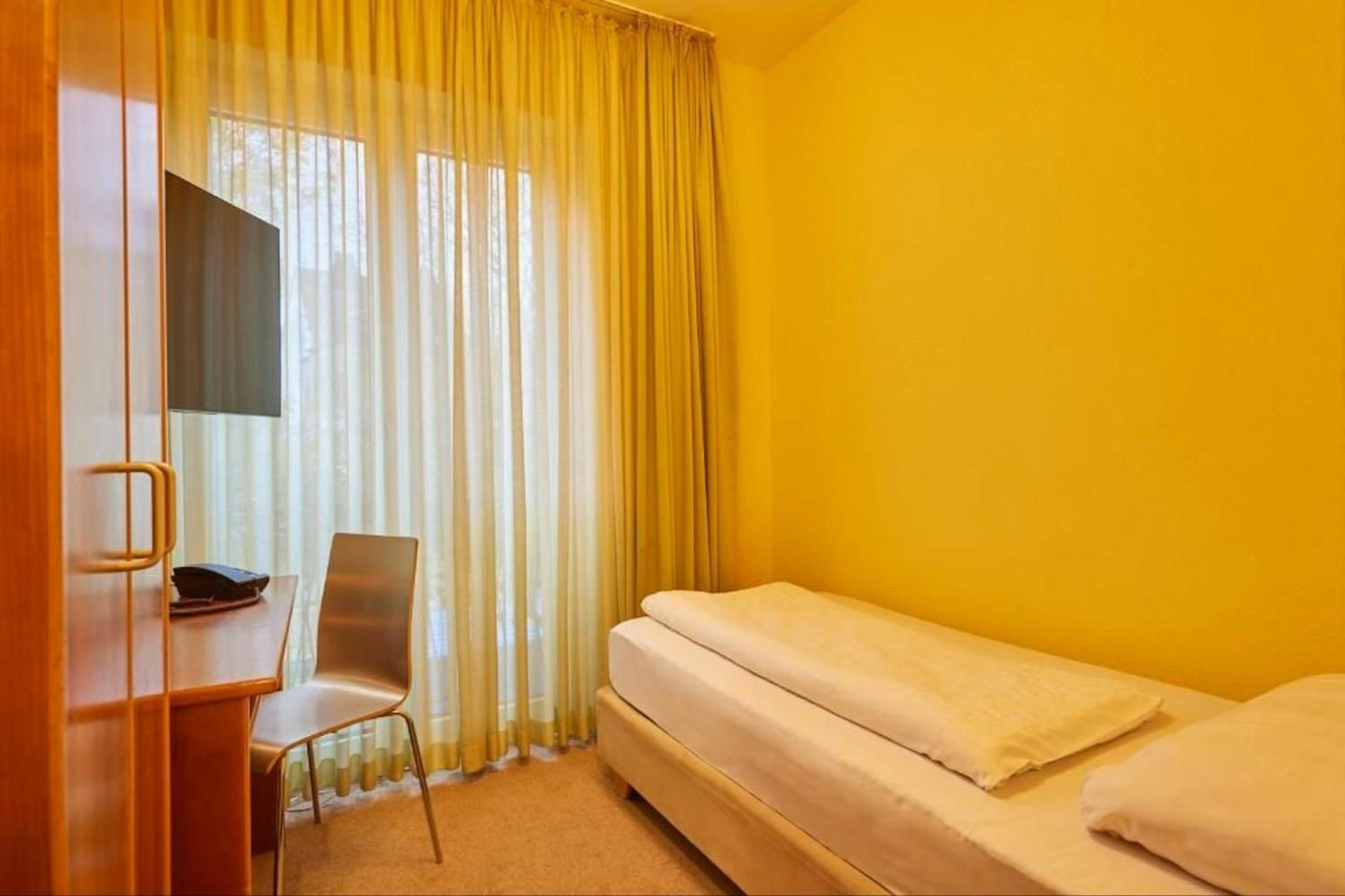 Budget Single Room