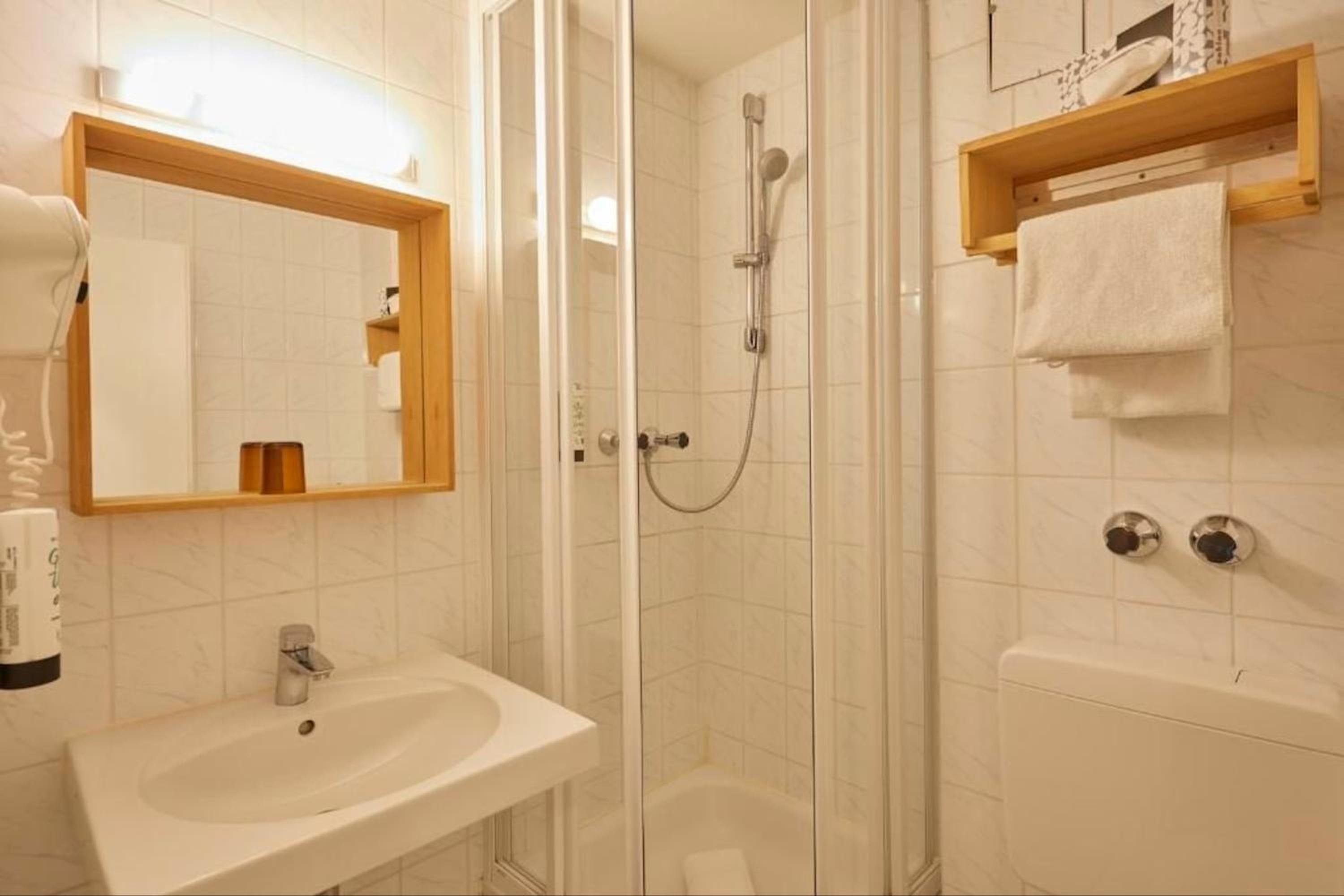 Budget Single Room