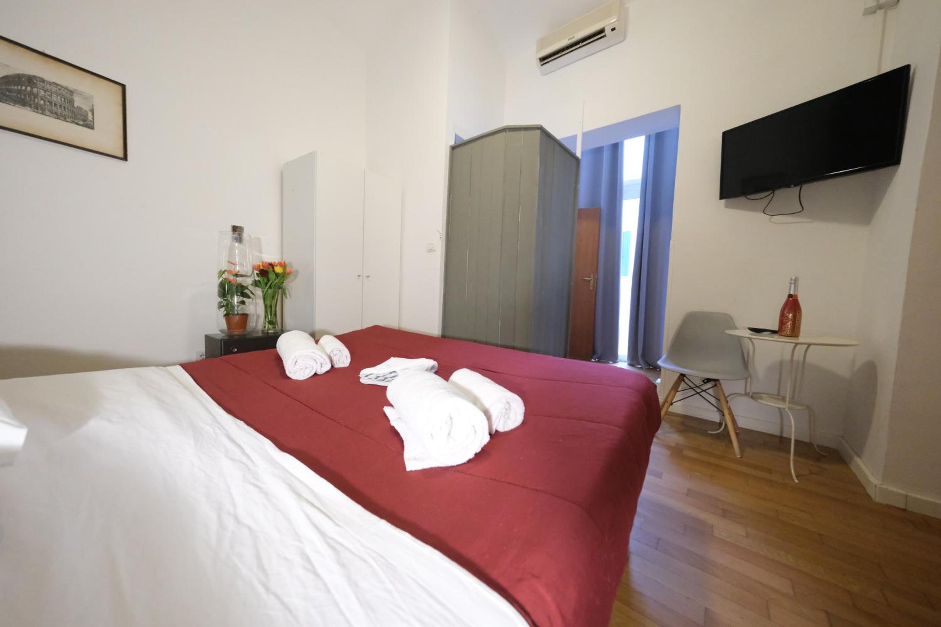 Economy Double Room photo 3
