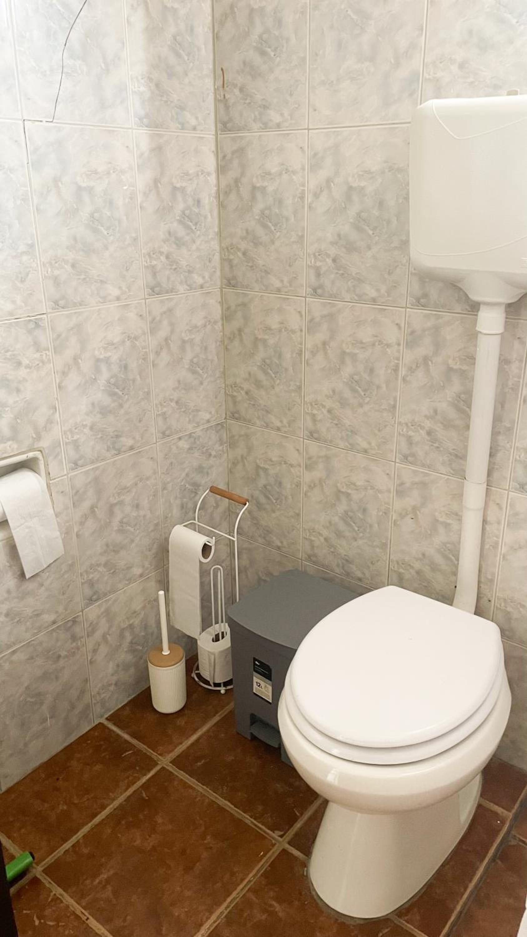 Standard Double Room with Shared Bathroom photo 3