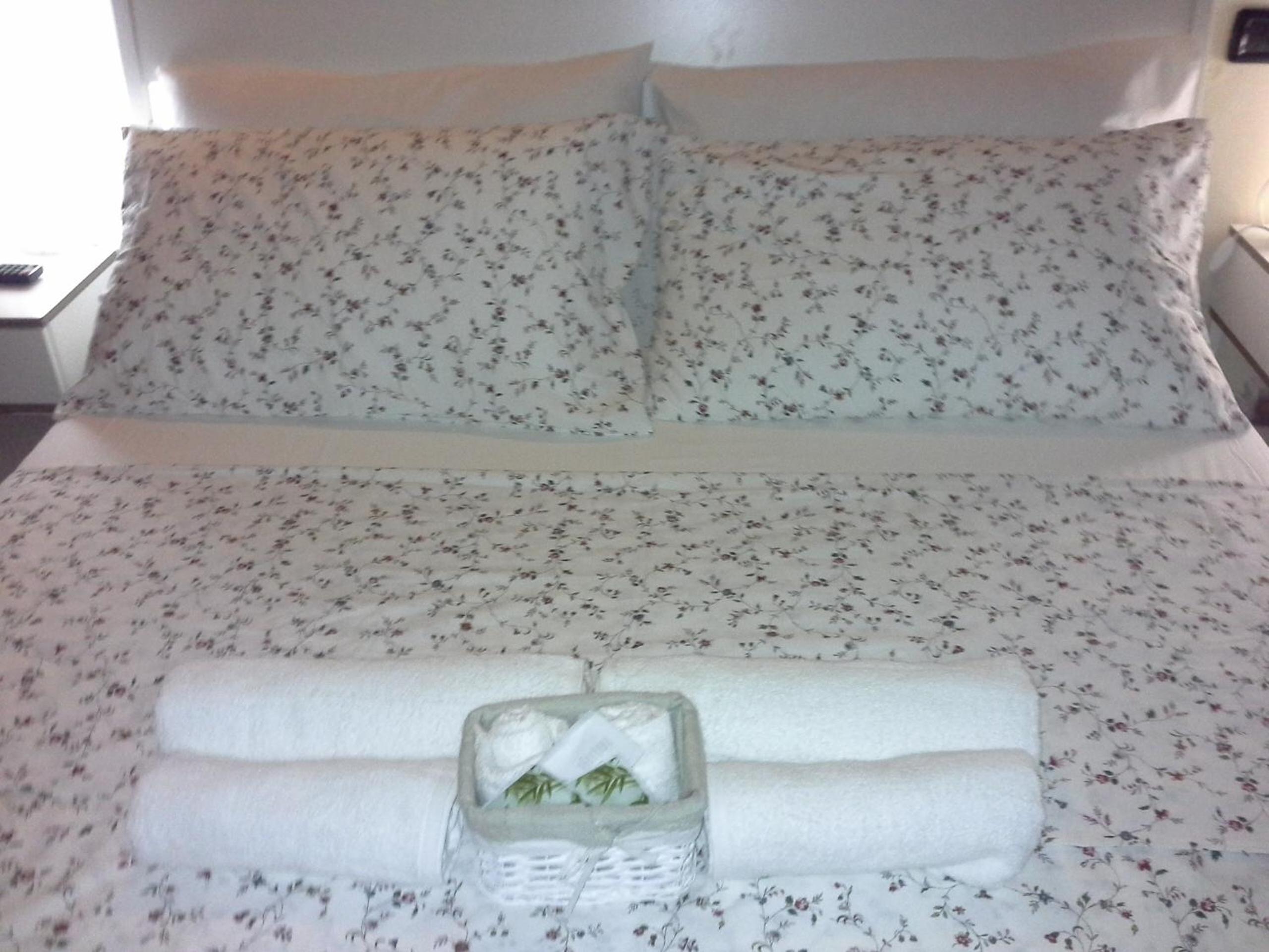 Deluxe Room - Photo 4
