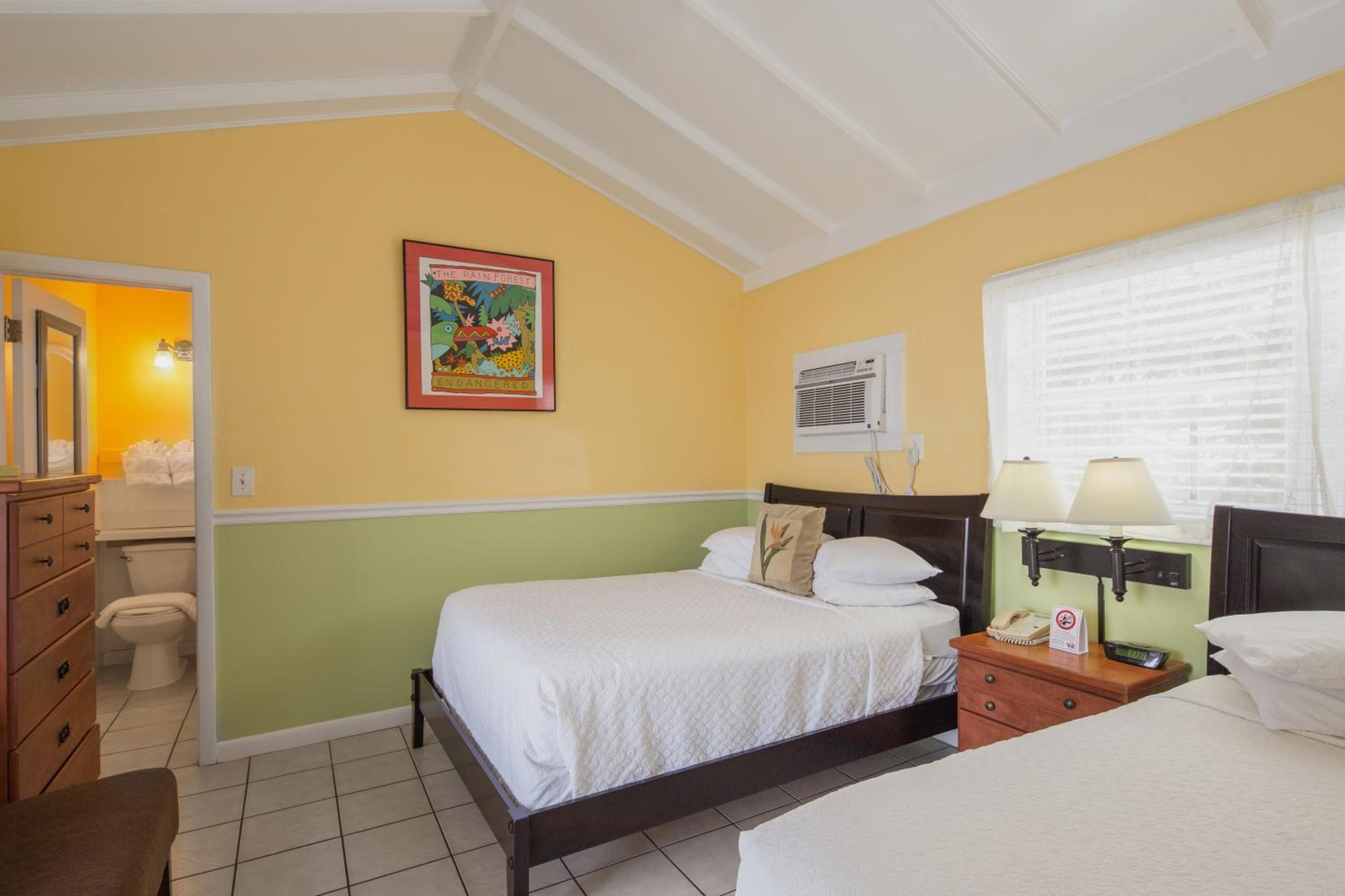 Double Room with Two Double Beds - Photo 4